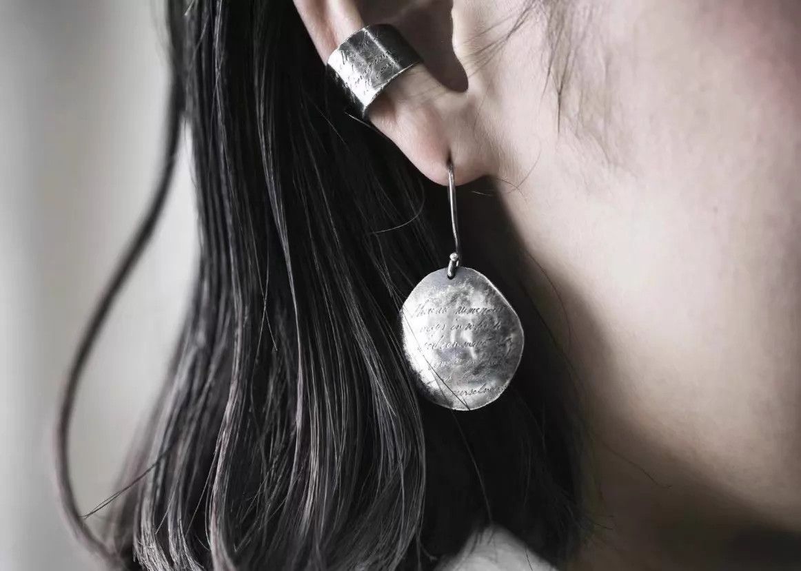 DETAJ Detaj Uma Wang Luna Shakespeare Poem Earrings Small Size ONE SIZE - 5 Thumbnail