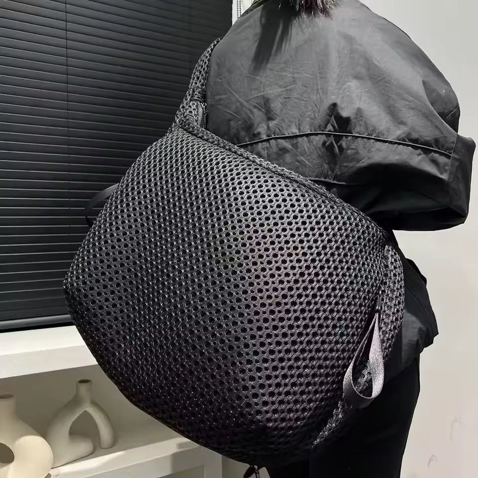 Japanese Brand Black Color Shoulder Messenger Bag Size ONE SIZE - 5 Thumbnail