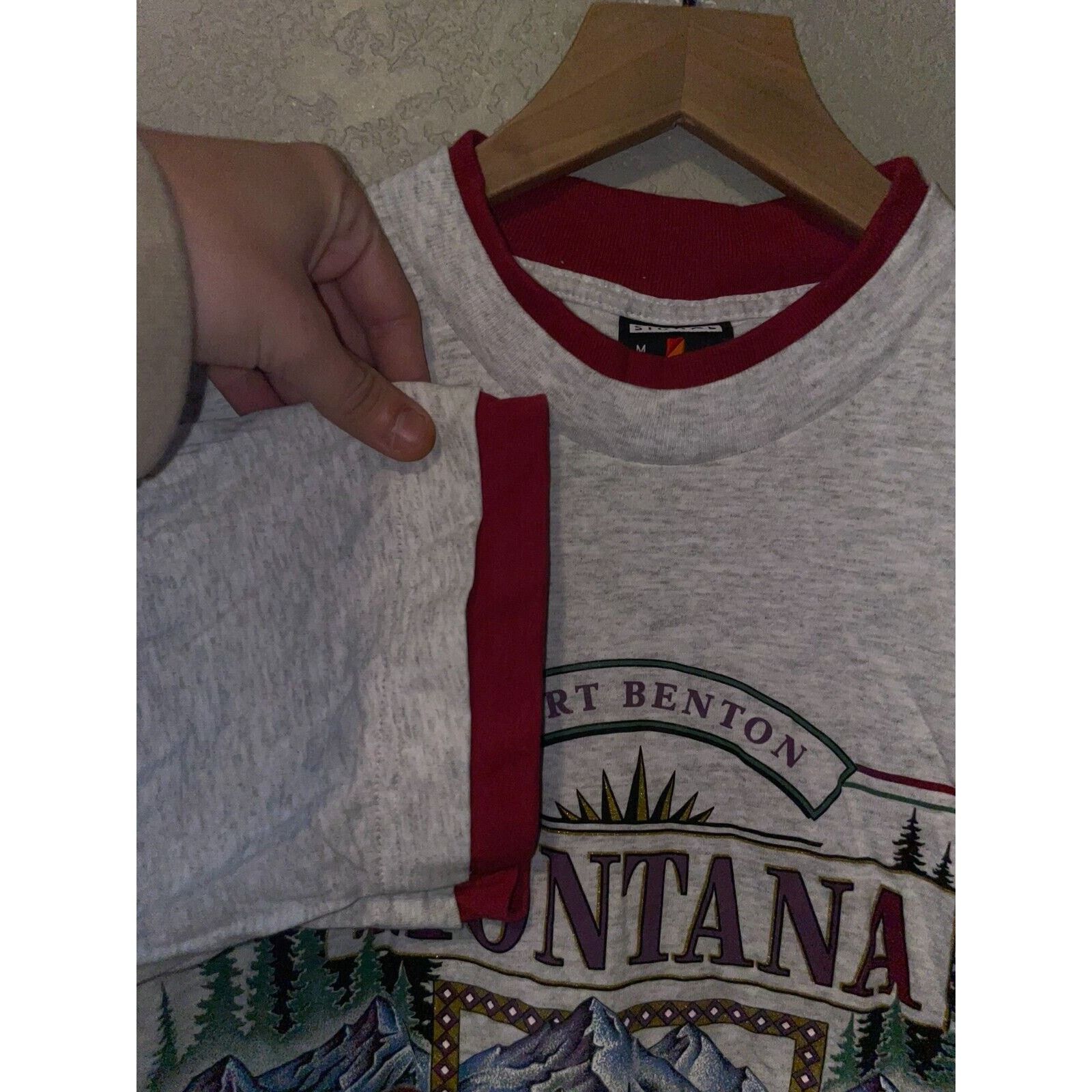 Vintage Vintage Fort Benton Shirt Montana Nature Gray Tee VTG 90s M Size US L / EU 52-54 / 3 - 7 Thumbnail