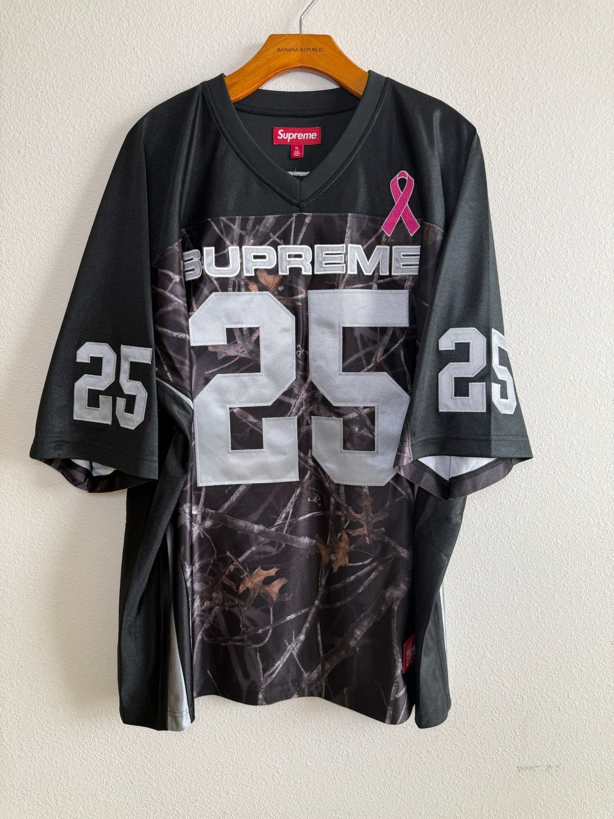 Supreme Supreme Breast Cancer Awareness Football Jersey Size US XL / EU 56 / 4 - 3 Thumbnail