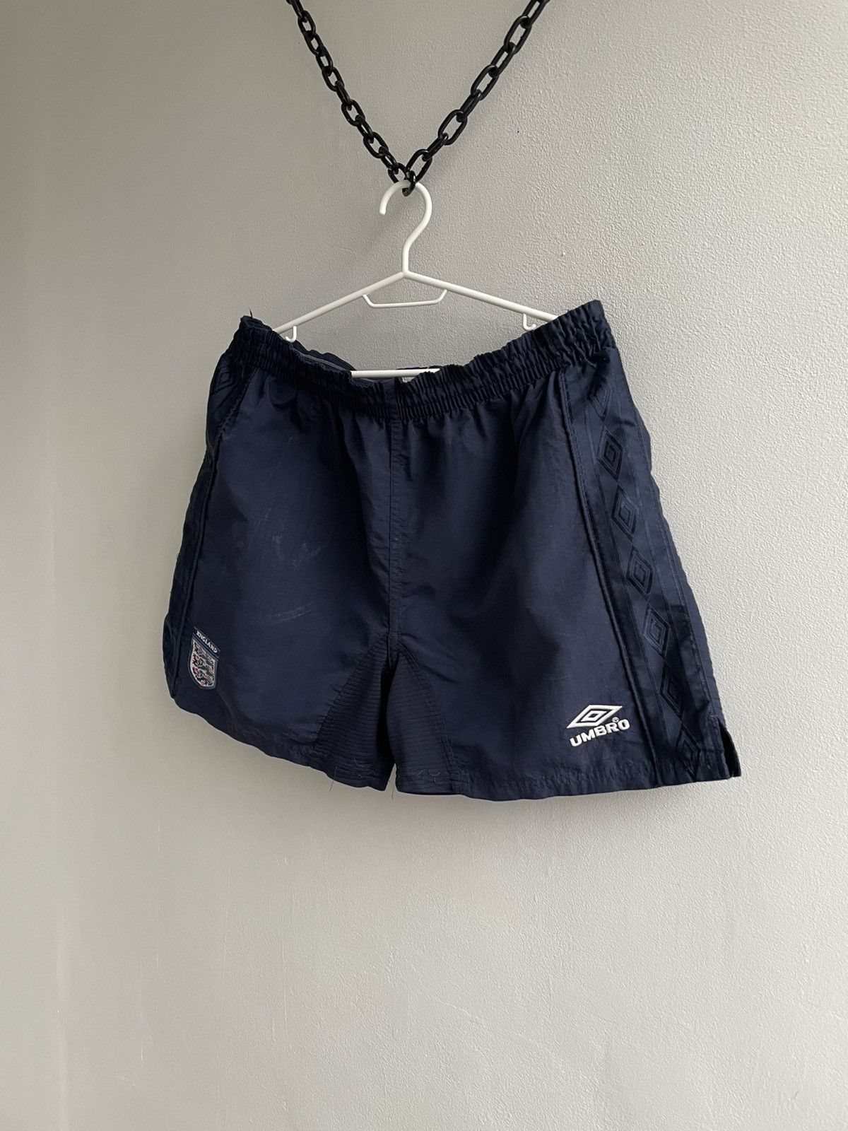 Umbro England 1999 2000 2001 Home Football Shorts Soccer Men Umbro Size US 34 / EU 50 - 2 Thumbnail