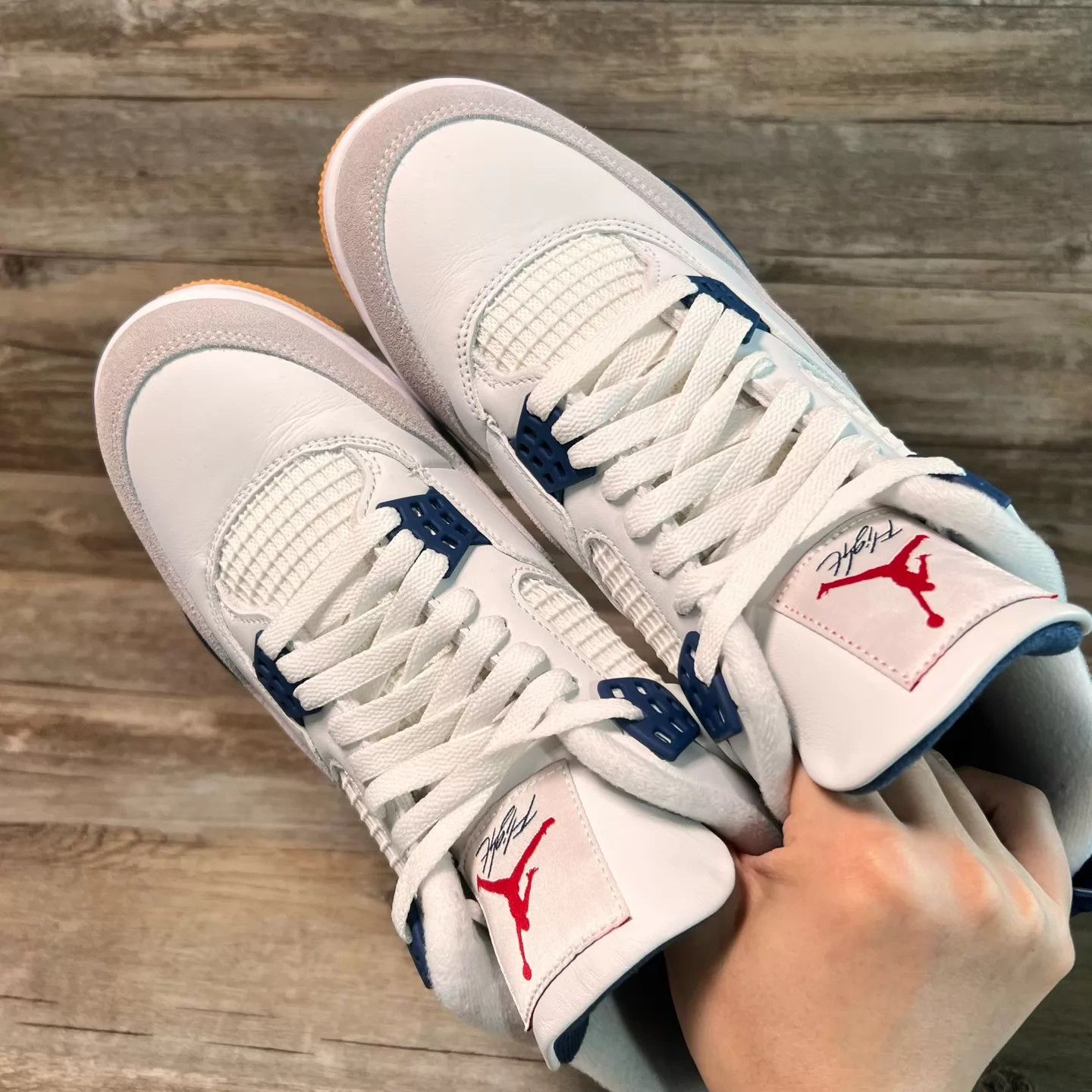 Nike Jordan x Nike SB AJ4 White/Navy 44 worn 1x DR5415-100 Size US 11 / EU 44 - 5 Thumbnail