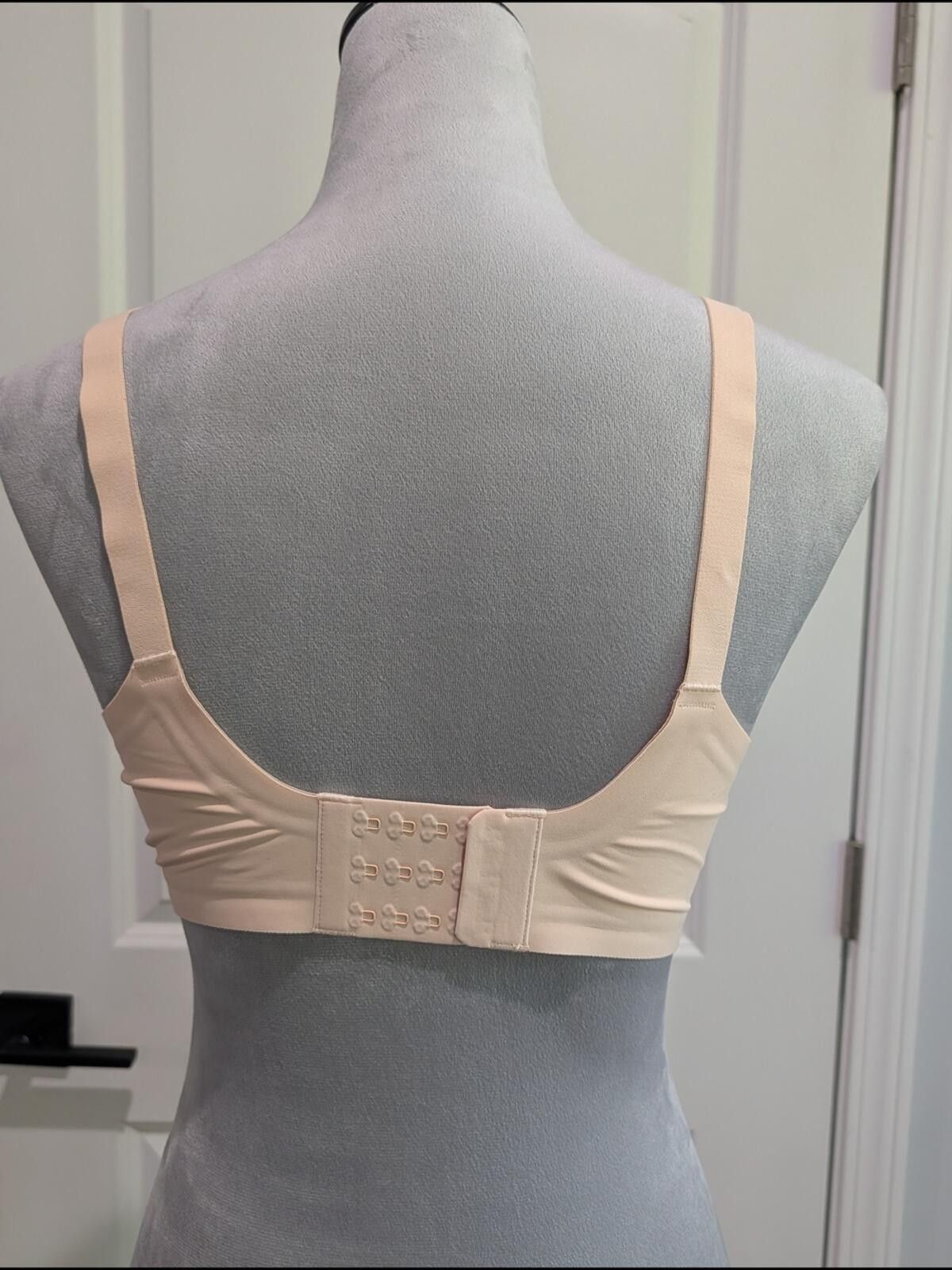 Other Everyday Nude Wireless Comfort Bra with Adjustable Straps Size ONE SIZE - 4 Thumbnail