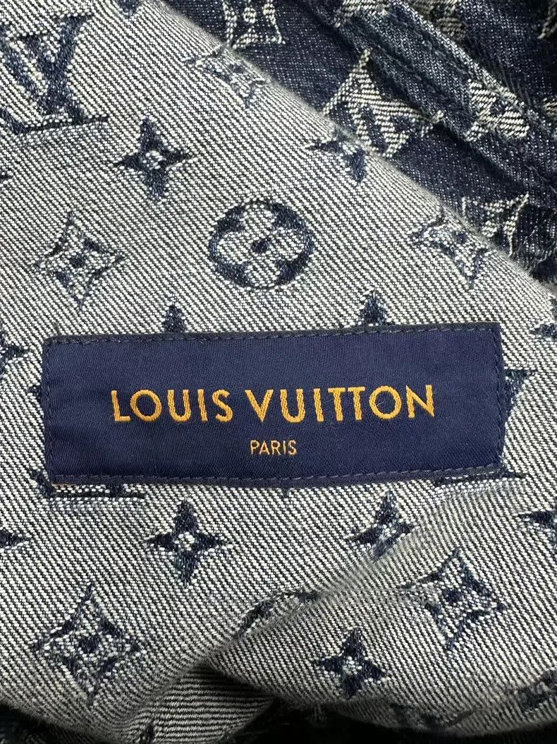 Louis Vuitton Louis Vuitton Blue Patchwork Full Print Structural Paneled Size US M / EU 48-50 / 2 - 3 Thumbnail