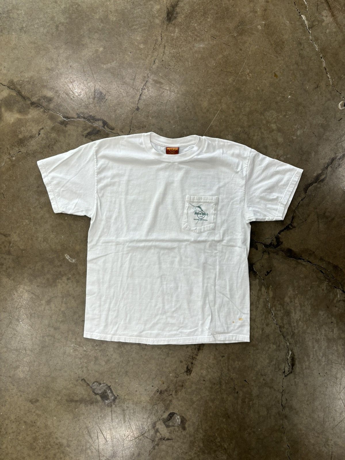 Hard Rock Cafe × Vintage Vintage Hard Rock Cafe Bahamas Pocket Tee Large Size US L / EU 52-54 / 3 - 5 Thumbnail