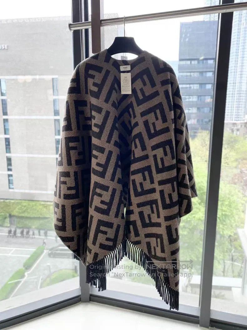 Fendi Fendi Wool Monogrammed Double-Faced Cloak Cape, Length 81 Size ONE SIZE - 2 Thumbnail
