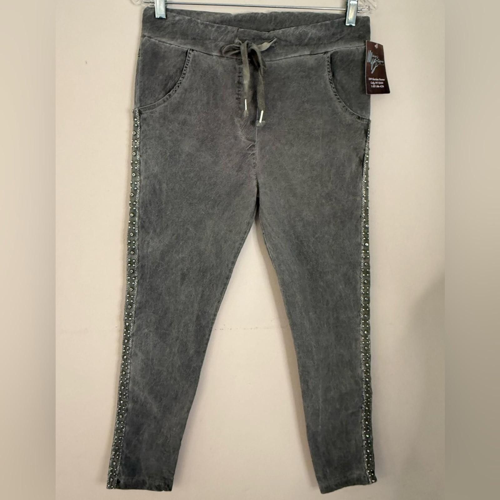 Other Morie’s Boutique gray jeans embroidered embellished SZ S/M Size 30" / US 8 / IT 44 - 1 Thumbnail