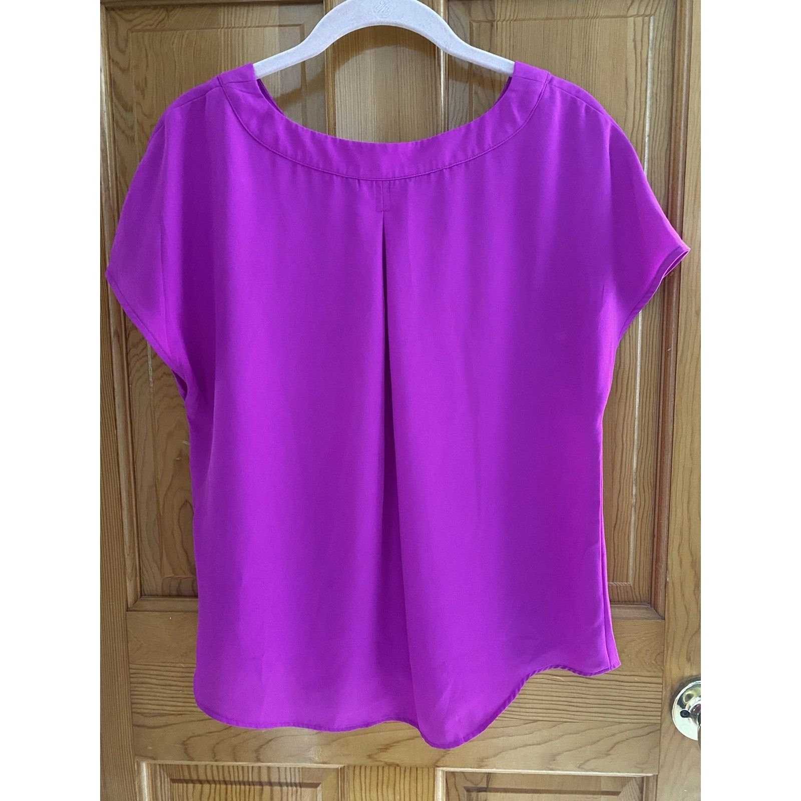Banana Republic Banana Republic fuschia drop shoulder polyester blouse sz s Size S / US 4 / IT 40 - 2 Thumbnail