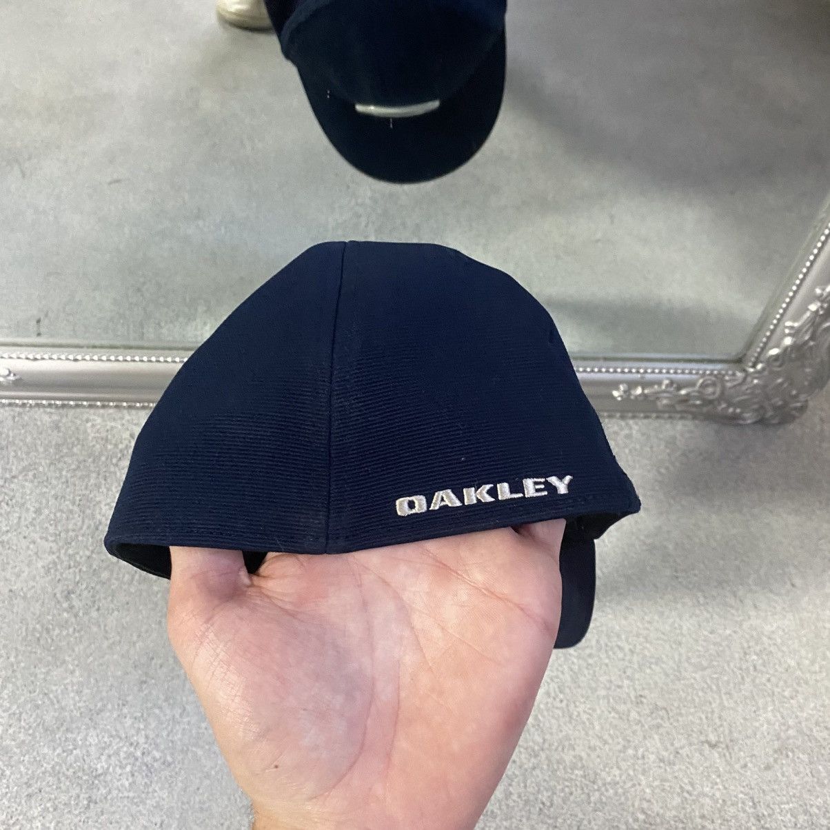 Oakley Oakley Cap Flexfit Metal Logo Cap Oakley A-flex Size ONE SIZE - 3 Thumbnail
