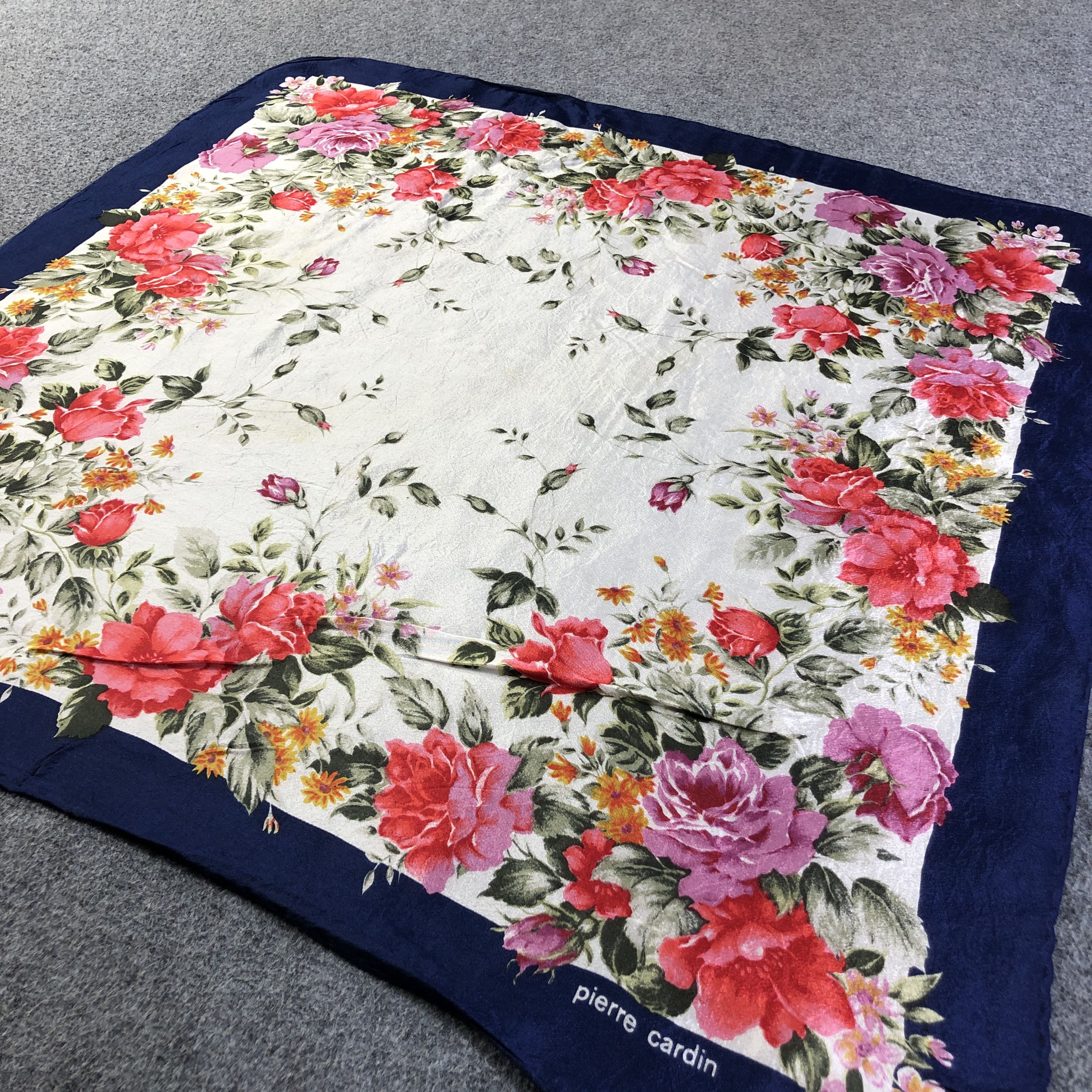 Pierre Cardin Pierre Cardin Floral Hand Rolled Silk Scarf M1050 Size ONE SIZE - 3 Thumbnail