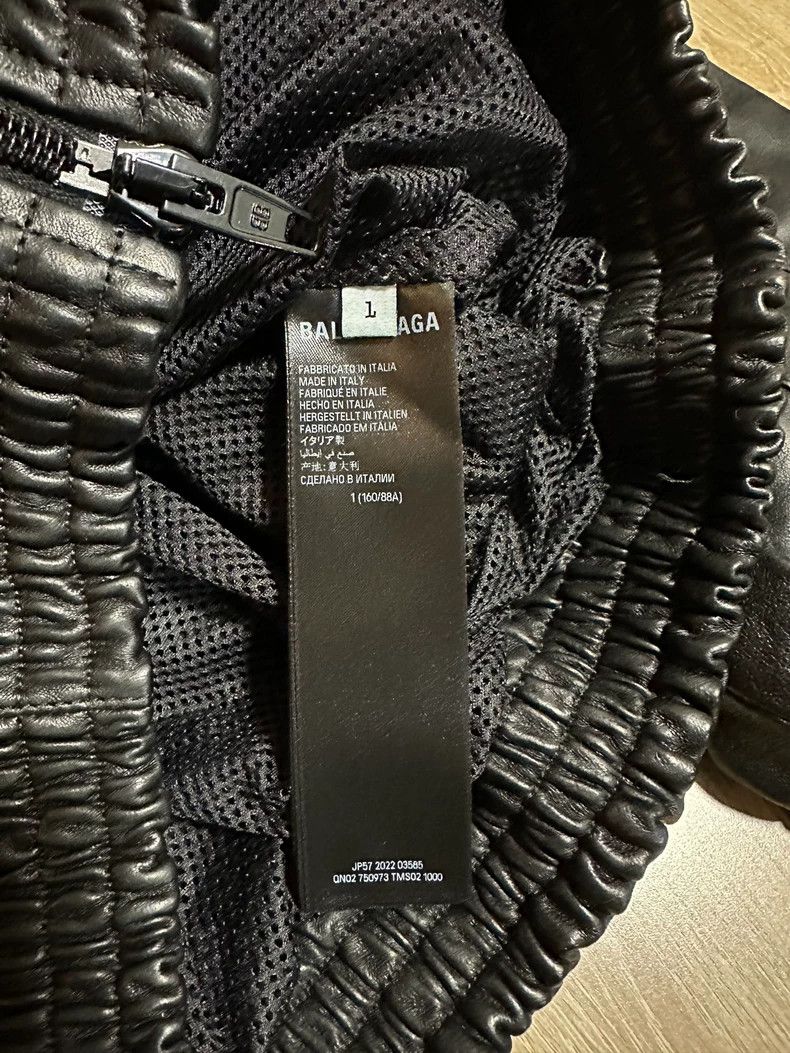 Balenciaga Balenciaga 3B Logo Embroidered Soft Sheepskin Hooded Sport Size US S / EU 44-46 / 1 - 5 Thumbnail