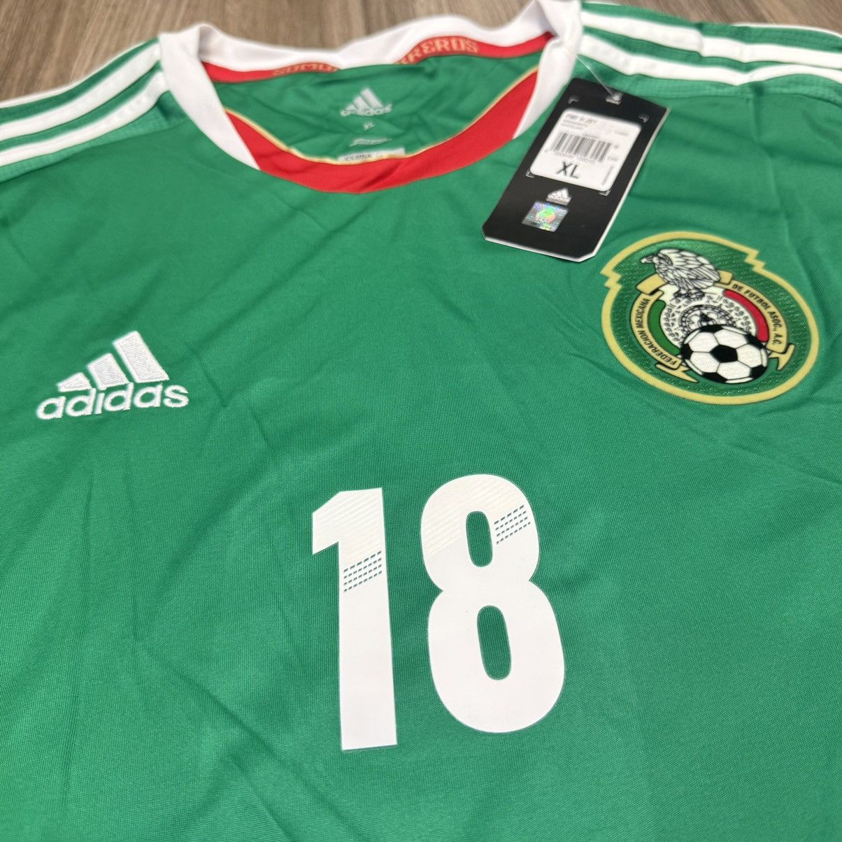 Adidas Mexico 11/13 home shirt #18 Guardado (bnwt) Size US XL / EU 56 / 4 - 3 Thumbnail