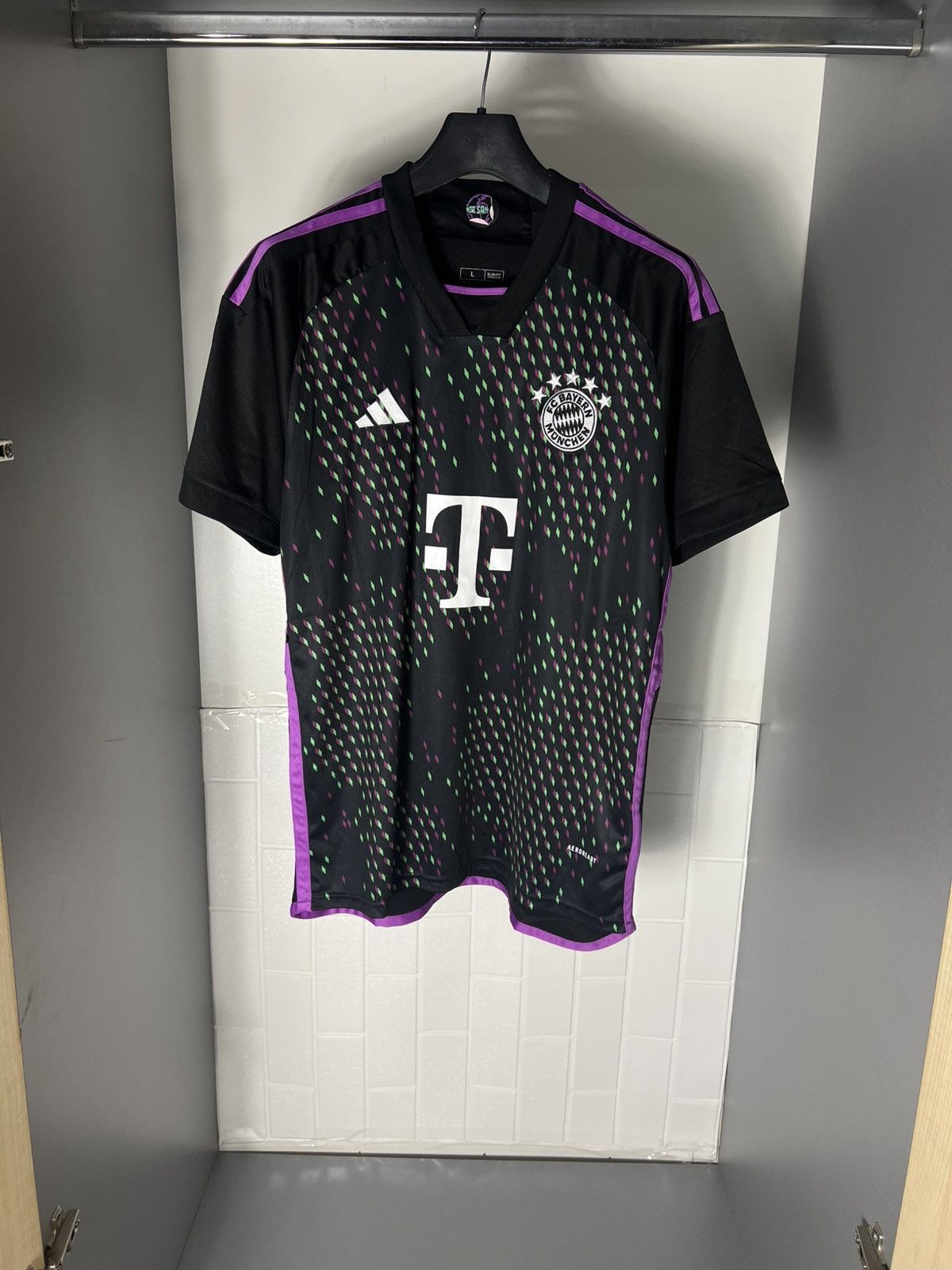 Adidas × Vintage VERY RARE ADIDAS FC BAYERN MUNCHEN GERMANY SOCCER JERSEY Y2K Size US L / EU 52-54 / 3 - 1 Thumbnail