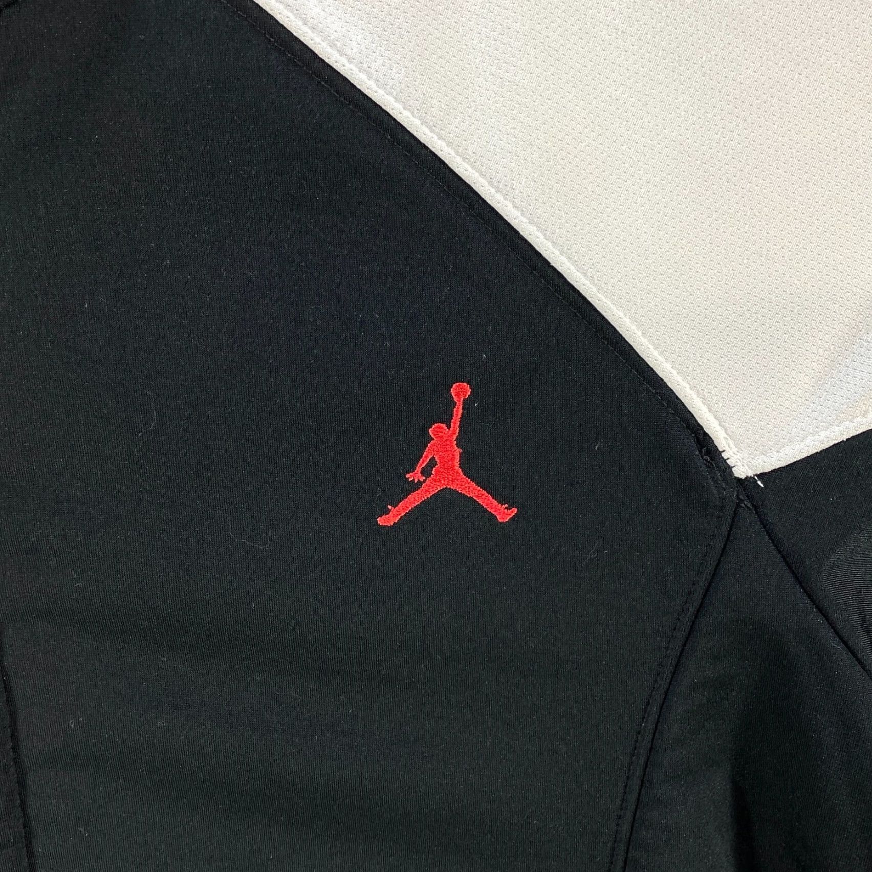 Jordan Brand VINTAGE Nike Jordan Mens Large Zip Up Track Jacket Black Red White Retro VTG Size US L / EU 52-54 / 3 - 4 Thumbnail