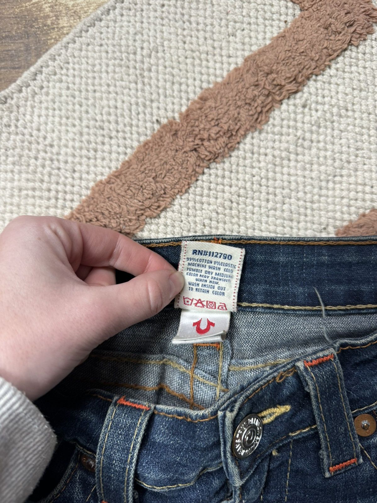 True Religion TRUE RELIGION DENIM CONTRAST STITCH JEANS SKINI PANTS Size 27" / US 4 / IT 40 - 7 Thumbnail