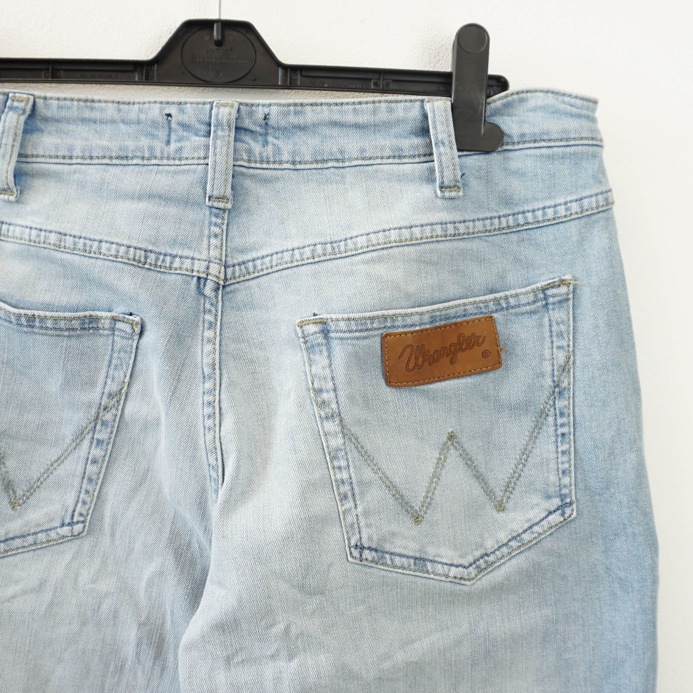 Wrangler Essential Blue Jeans Size US 34 / EU 50 - 2 Thumbnail