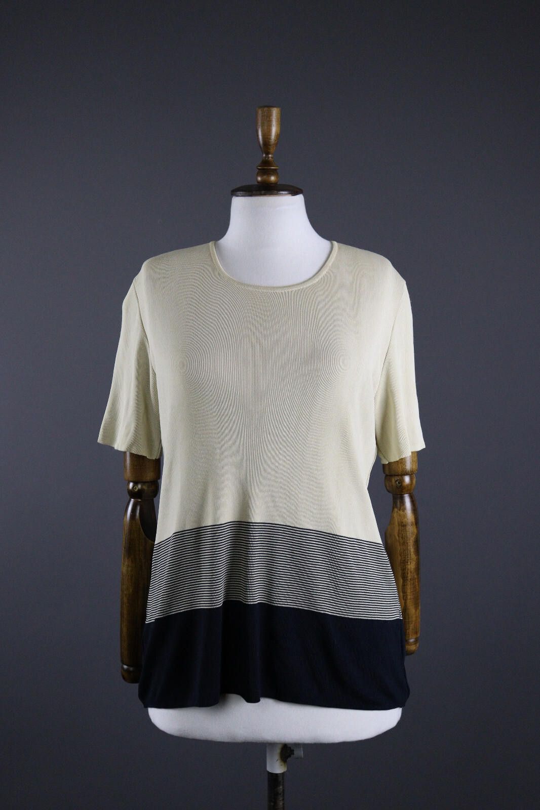 Designer Ladies Max Mara Casual Classic Knit Shirt Sweater Size L Size L / US 10 / IT 46 - 2 Thumbnail