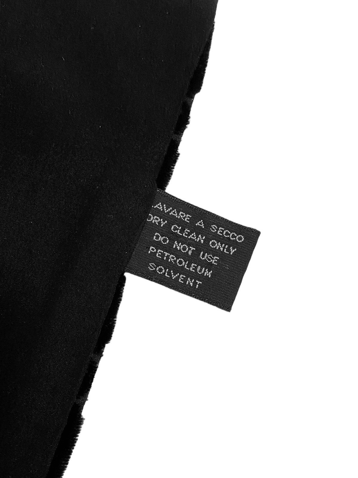 Gucci A/W 1997 Velvet Patchwork Scarf (AW97/FW97, Tom Ford, Silk) Size ONE SIZE - 8 Thumbnail