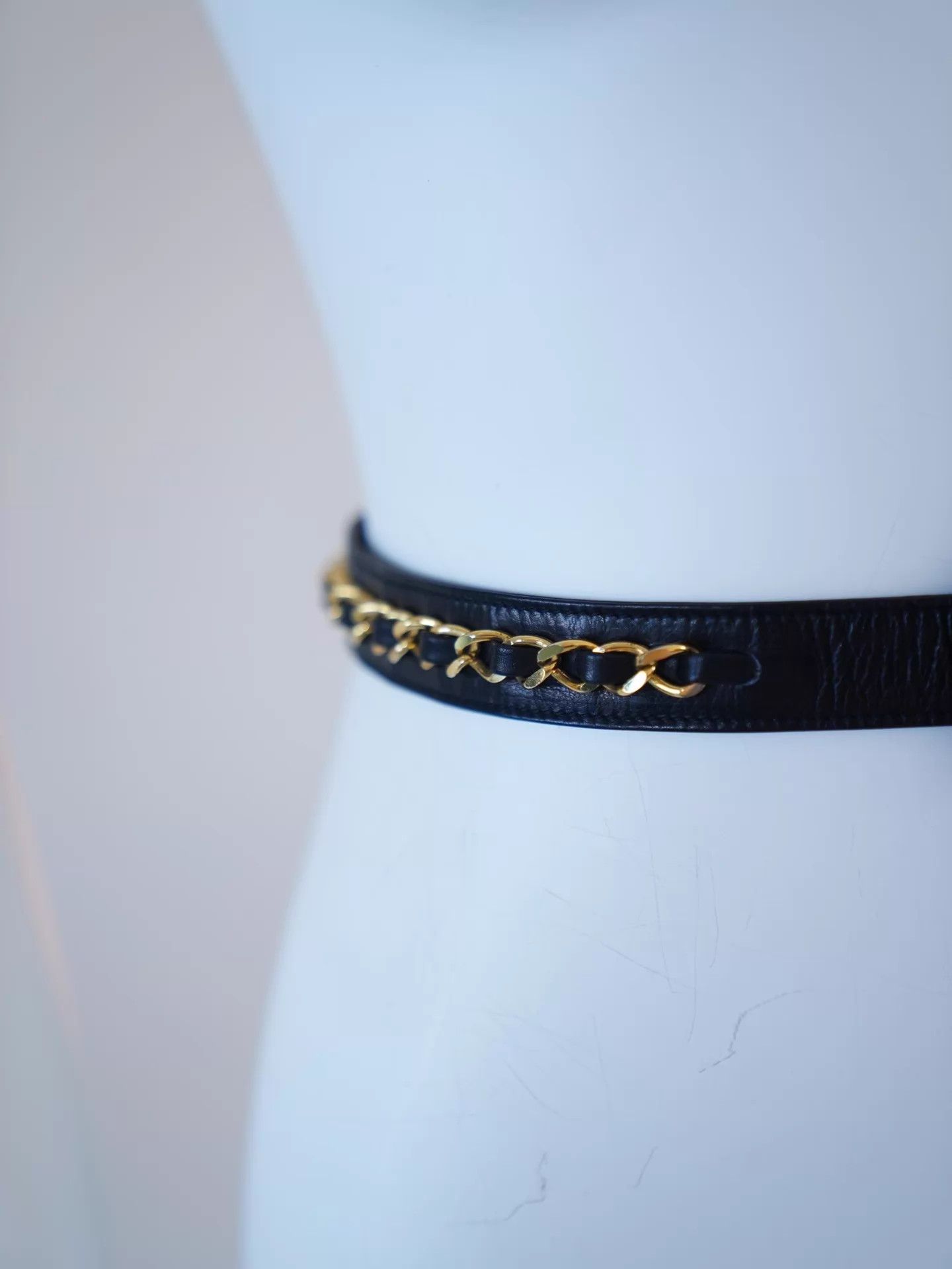 Chanel Chanel Vintage Black & Gold Leather Belt Size ONE SIZE - 2 Thumbnail