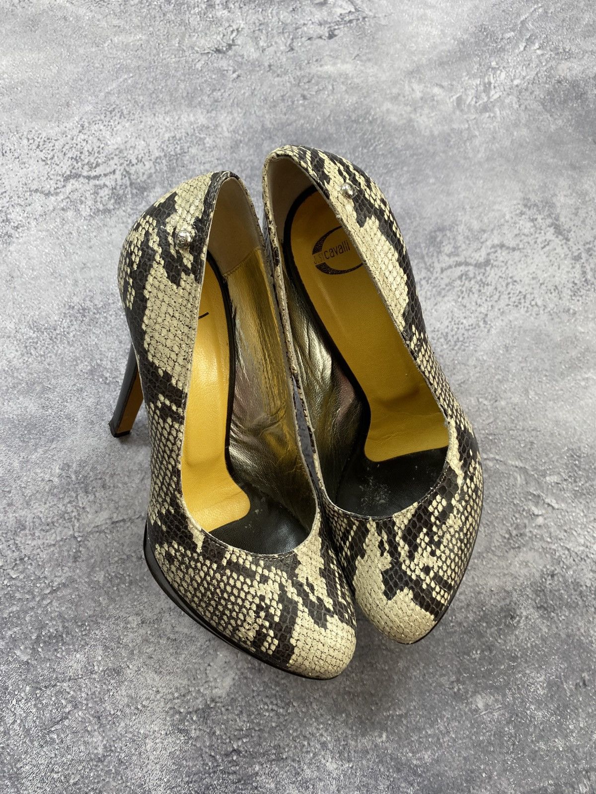 Just Cavalli Vintage Just Cavalli Heels Snake Print Shoes Made in Italy Size US 8 / IT 38 - 4 Thumbnail