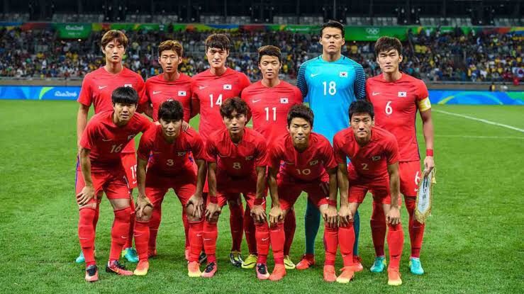 Nike South korea fc shorts home 2016 Size US 32 / EU 48 - 11 Thumbnail