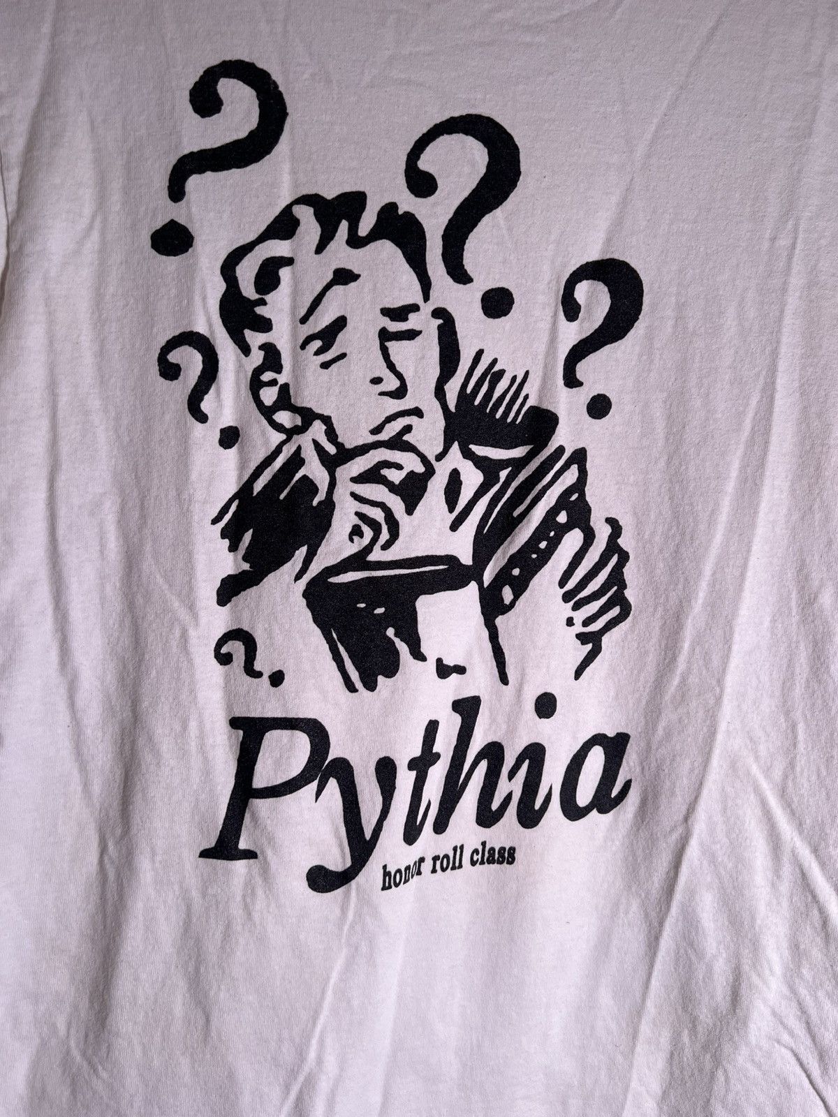 Vintage 90’s 2000’s Y2K VTG Vintage Pythia Honor Class Retro T Shirt Size US M / EU 48-50 / 2 - 5 Thumbnail