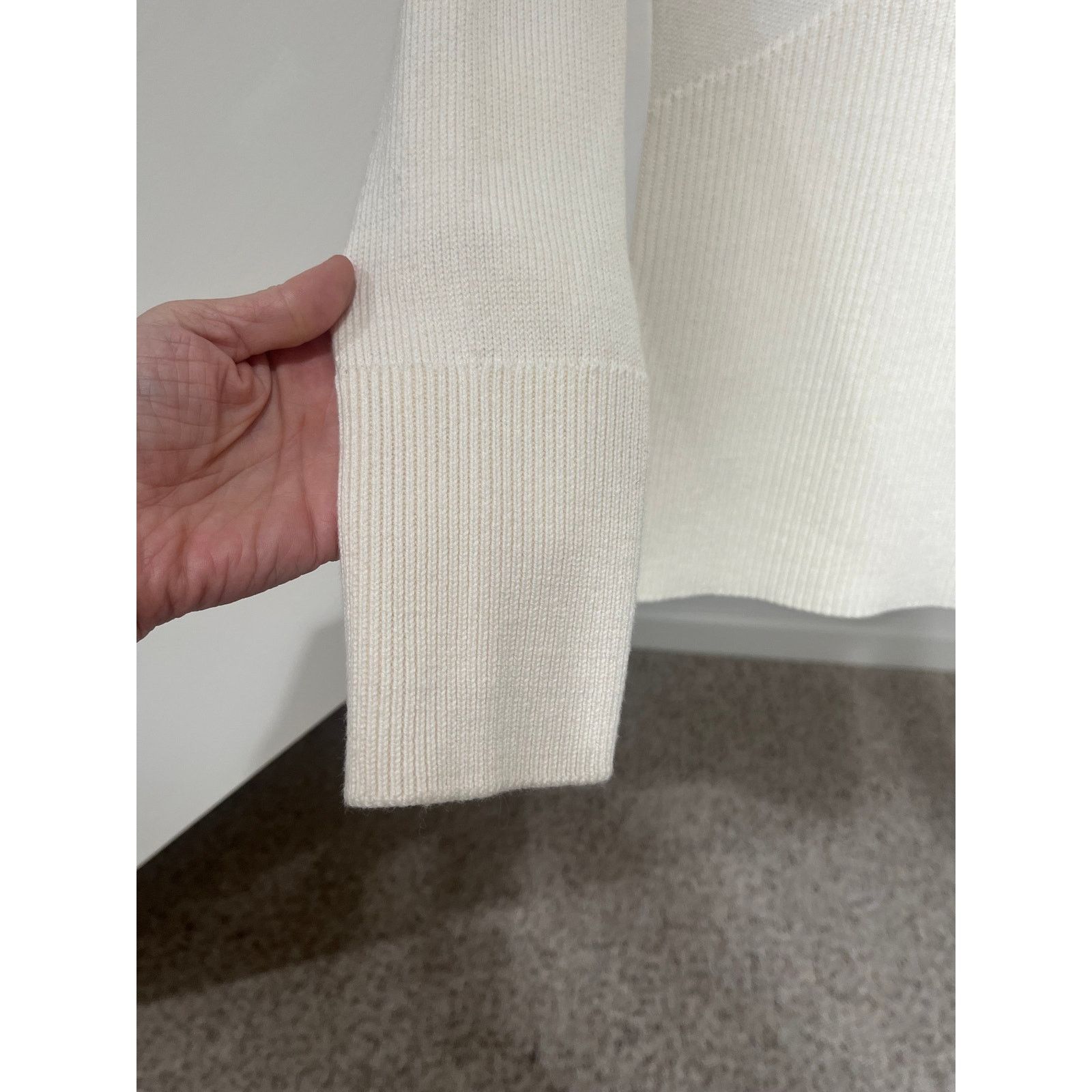 Athleta NWT Athleta Mesa Hybrid T-Neck Cream Merino Wool Blend SZ S Size S / US 4 / IT 40 - 4 Thumbnail