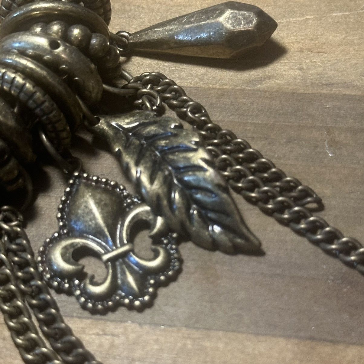 Other Chunky bronze tone Fleur de Lis charm toggle bracelet Size ONE SIZE - 4 Thumbnail