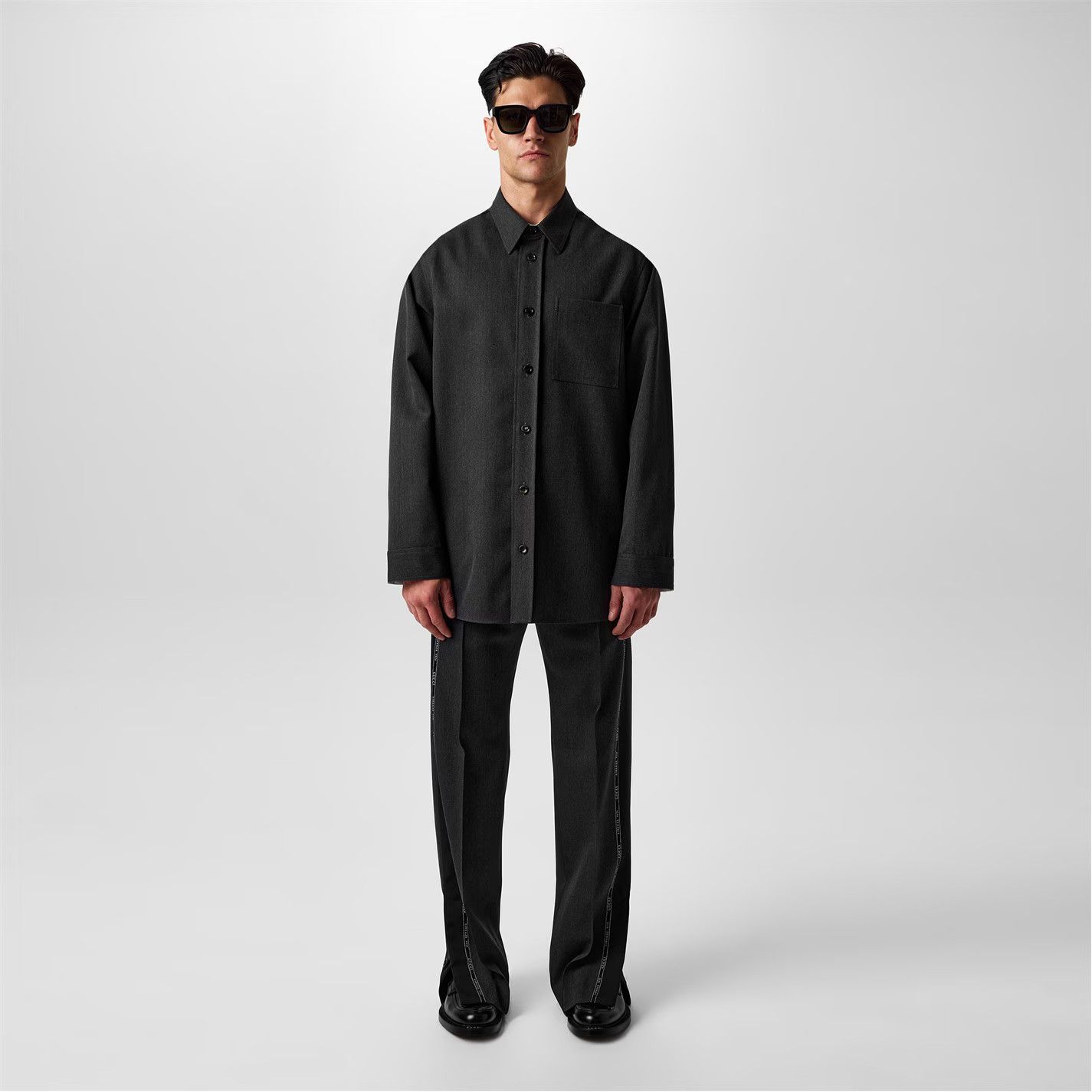 Gucci o1g2r1mq0426 Wool Shirt With Embroidery in Black Size US M / EU 48-50 / 2 - 6 Thumbnail