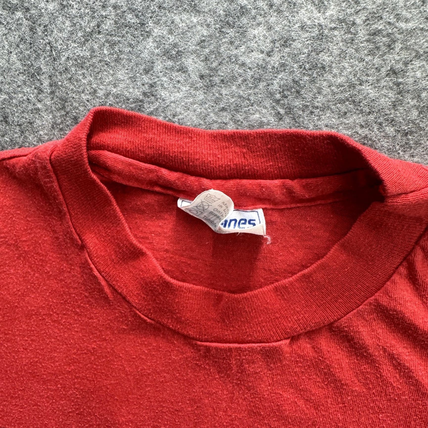 Hanes VINTAGE Millstone Nuclear Power Station Shirt Mens S Red Hanes 80s Refueling Tee Size US S / EU 44-46 / 1 - 6 Thumbnail