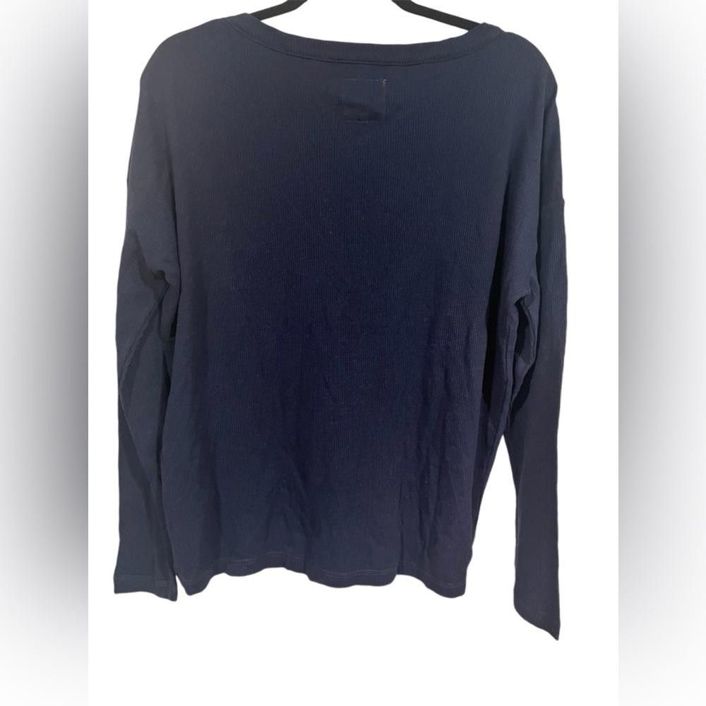 Chase Authentics Chaser Size Small dark blue pullover with button detail Size S / US 4 / IT 40 - 2 Thumbnail