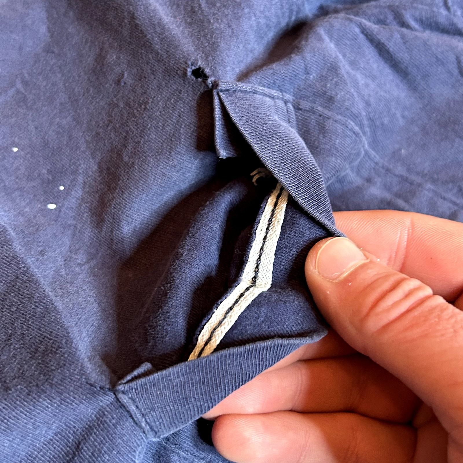 Fruit Of The Loom Vintage Fruit of The Loom Navy Selvedge Pocket T-Shirt Large Size US L / EU 52-54 / 3 - 4 Thumbnail