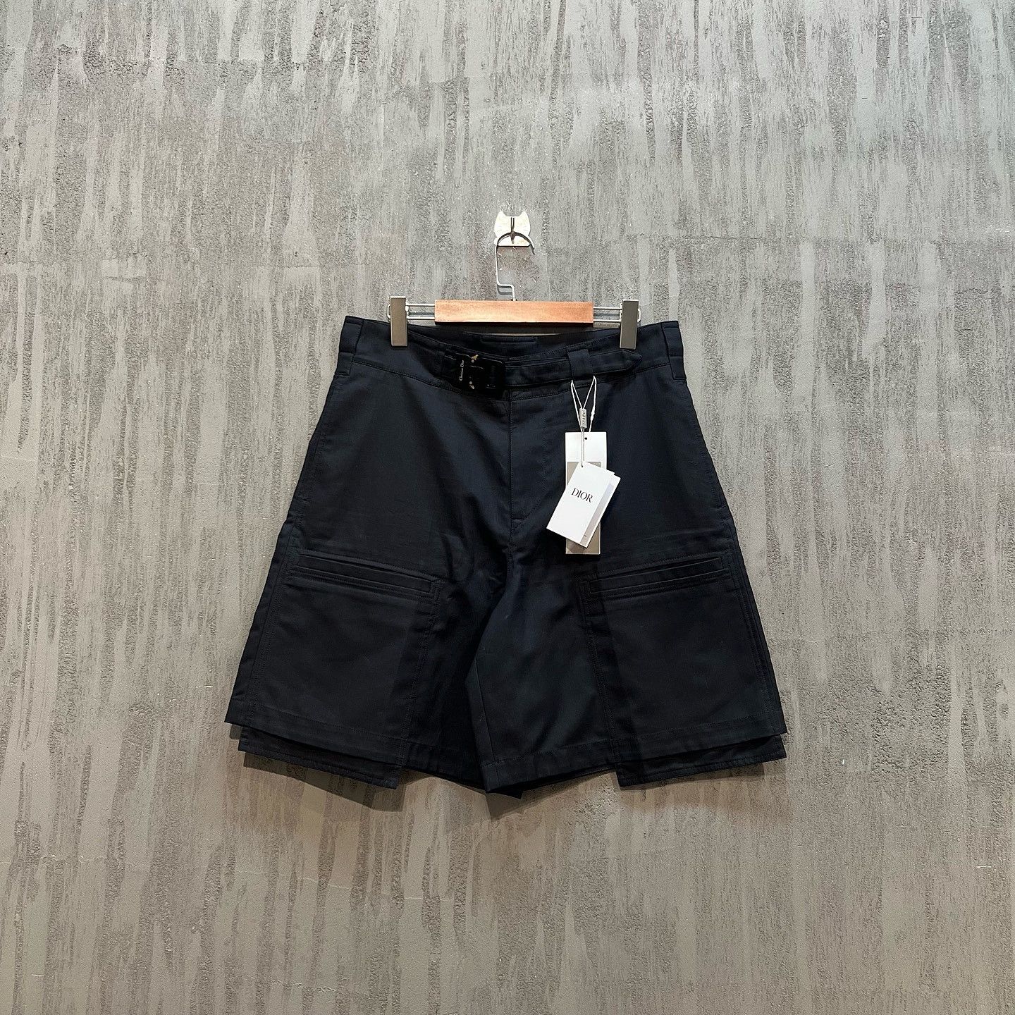 Dior Dior Cotton Cargo Shorts Size 48 Size US 32 / EU 48 - 1 Thumbnail
