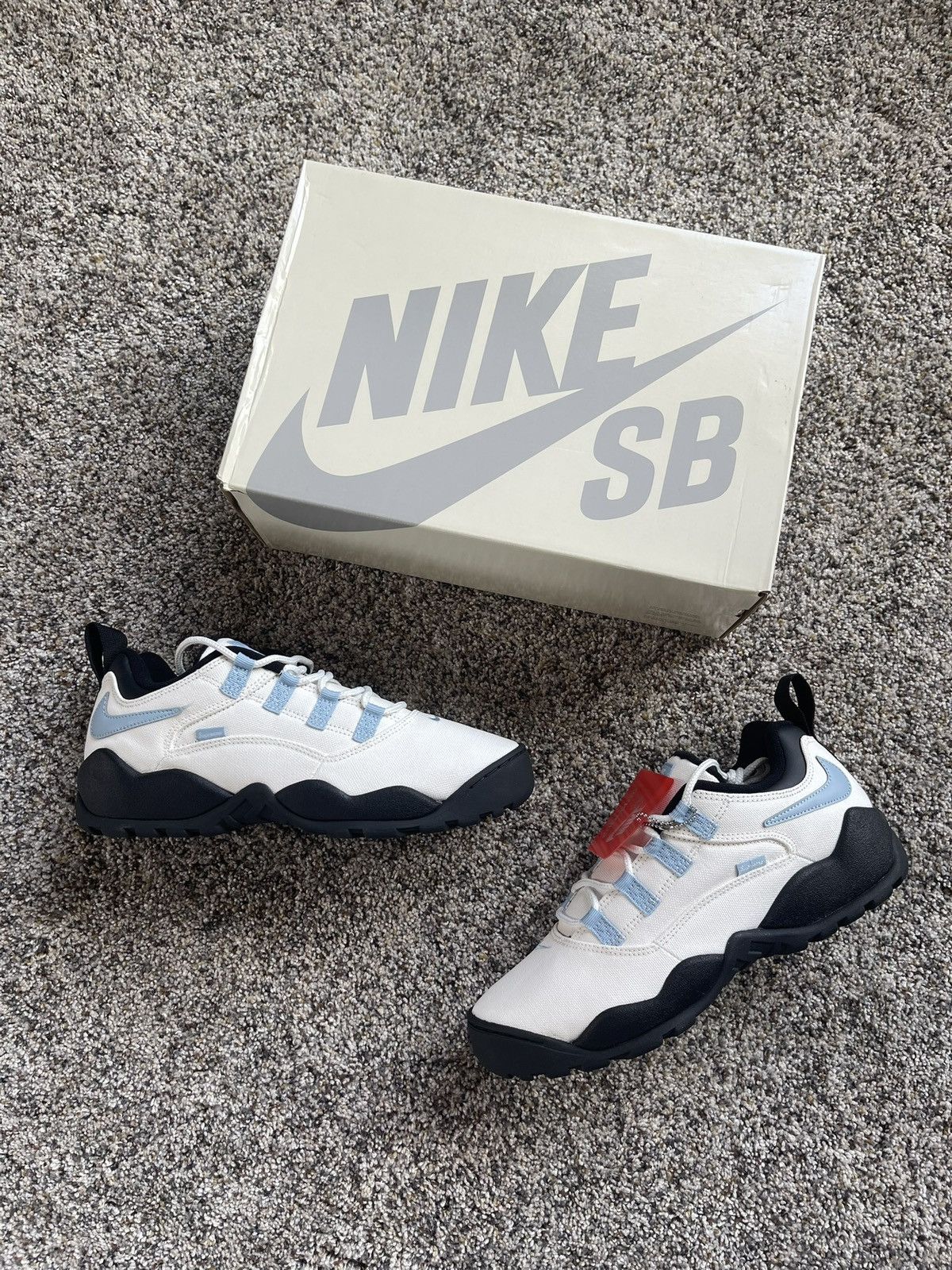 Nike × Supreme Nike sb supreme Darwin low Size US 11 / EU 44 - 1 Thumbnail