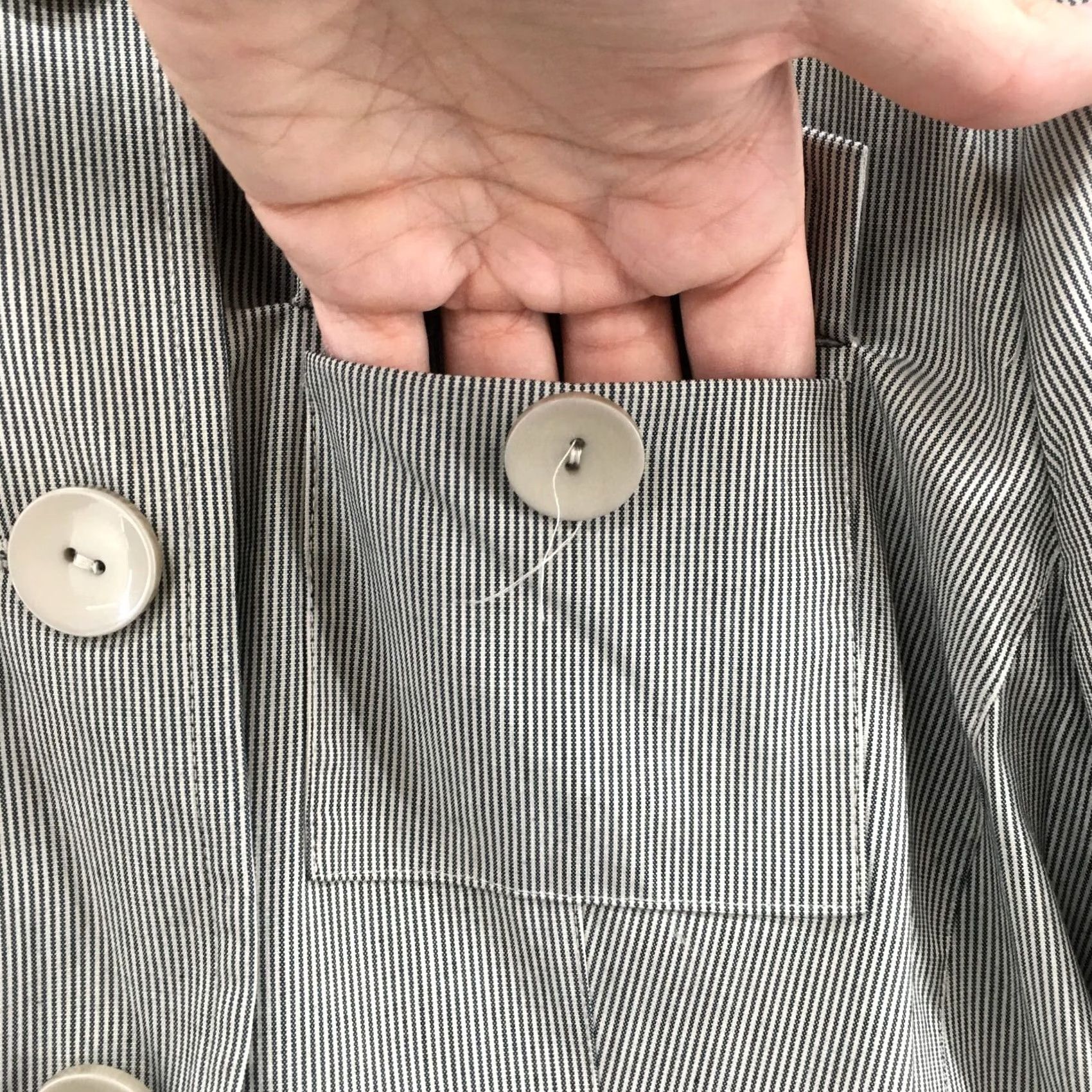 Kenneth Cole Kenneth Cole Blazer Jacket Womens 8 Gray Striped Cotton Blend Button Pockets Size M / US 6-8 / IT 42-44 - 7 Thumbnail