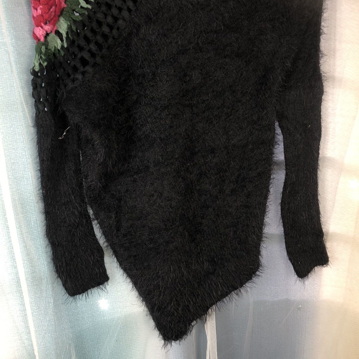 Homespun Knitwear Vintage Hand Made Flower Black Mohair Knitwear #917 Size US S / EU 44-46 / 1 - 6 Thumbnail