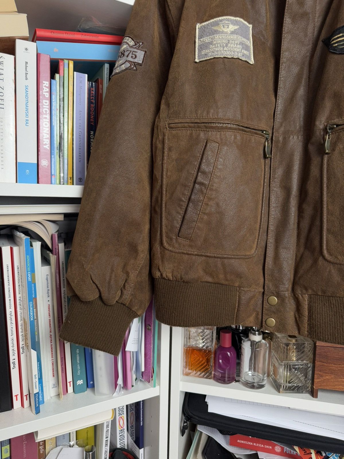 Schott Vintage boxy military pilot leather bomber jacket XL avirex Size US XL / EU 56 / 4 - 6 Thumbnail