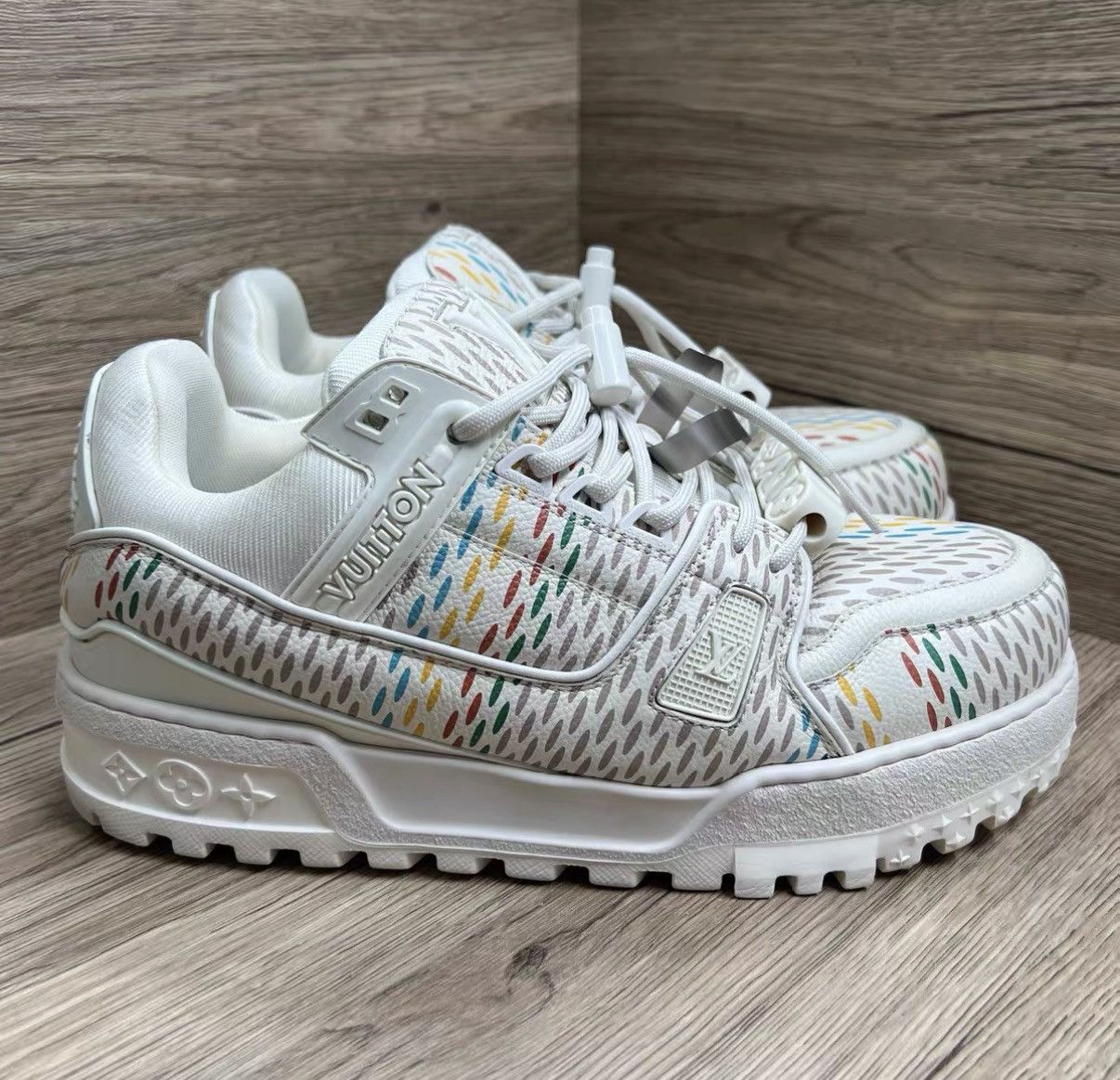 Louis Vuitton Louis Vuitton Trainer Rainbow Sneakers J41 Size US 7 / EU 40 - 3 Thumbnail