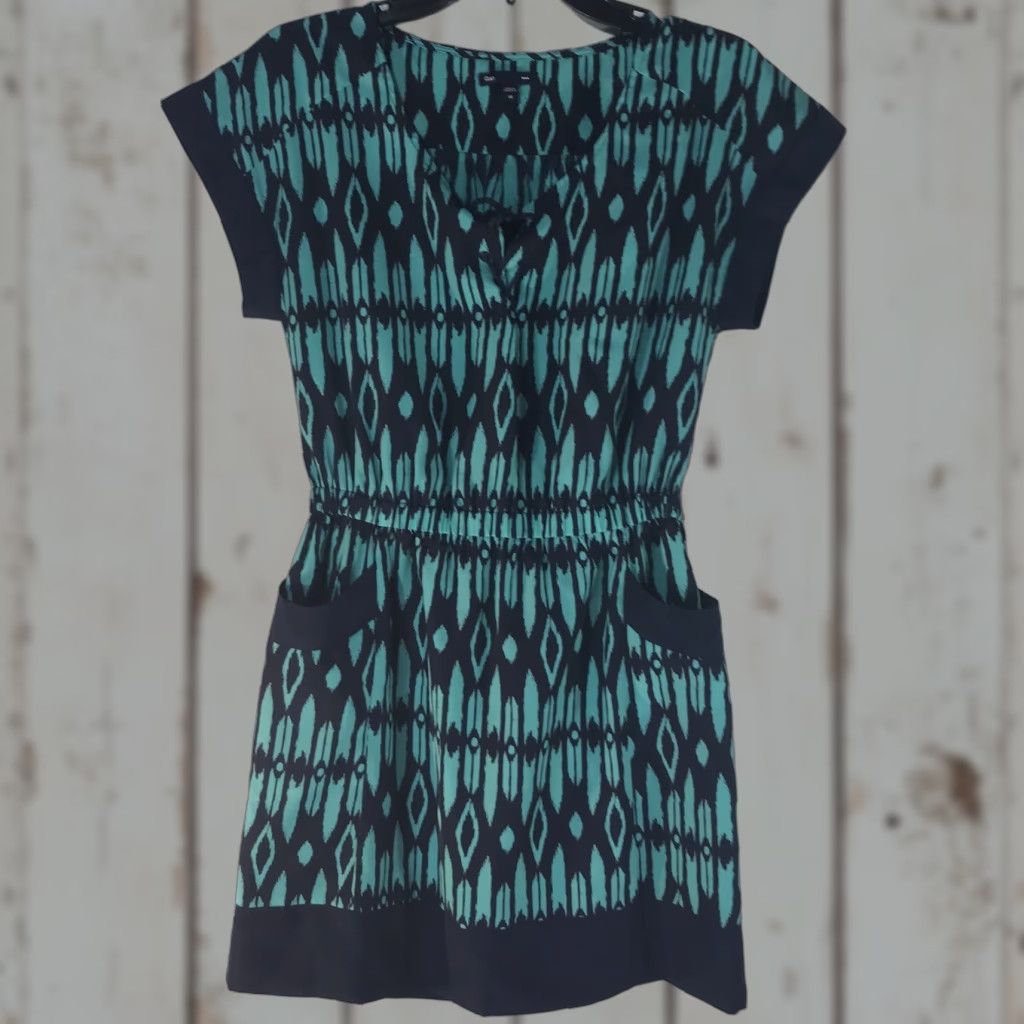 Gap GAP Teal Navy Geometric Lace-Up Neckline Shift Dress Womens XS Knee Length Lightweight Pockets Size XS / US 0-2 / IT 36-38 - 1 Thumbnail