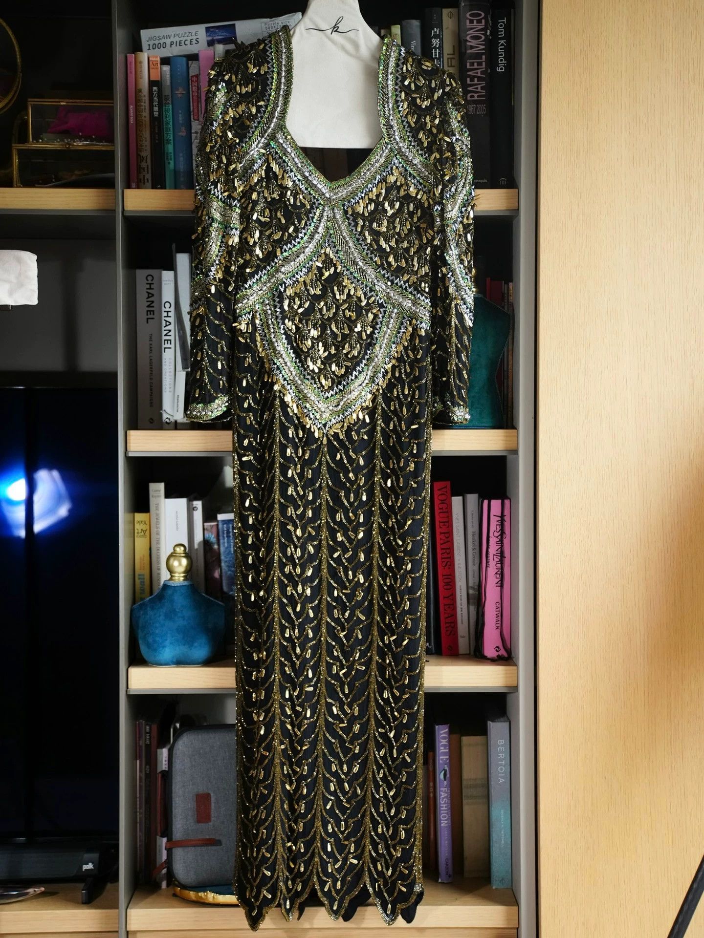 Vintage Vintage Medusa Beaded Silk Fitted Open Back Slit Dress M/L Size M / US 6-8 / IT 42-44 - 3 Thumbnail