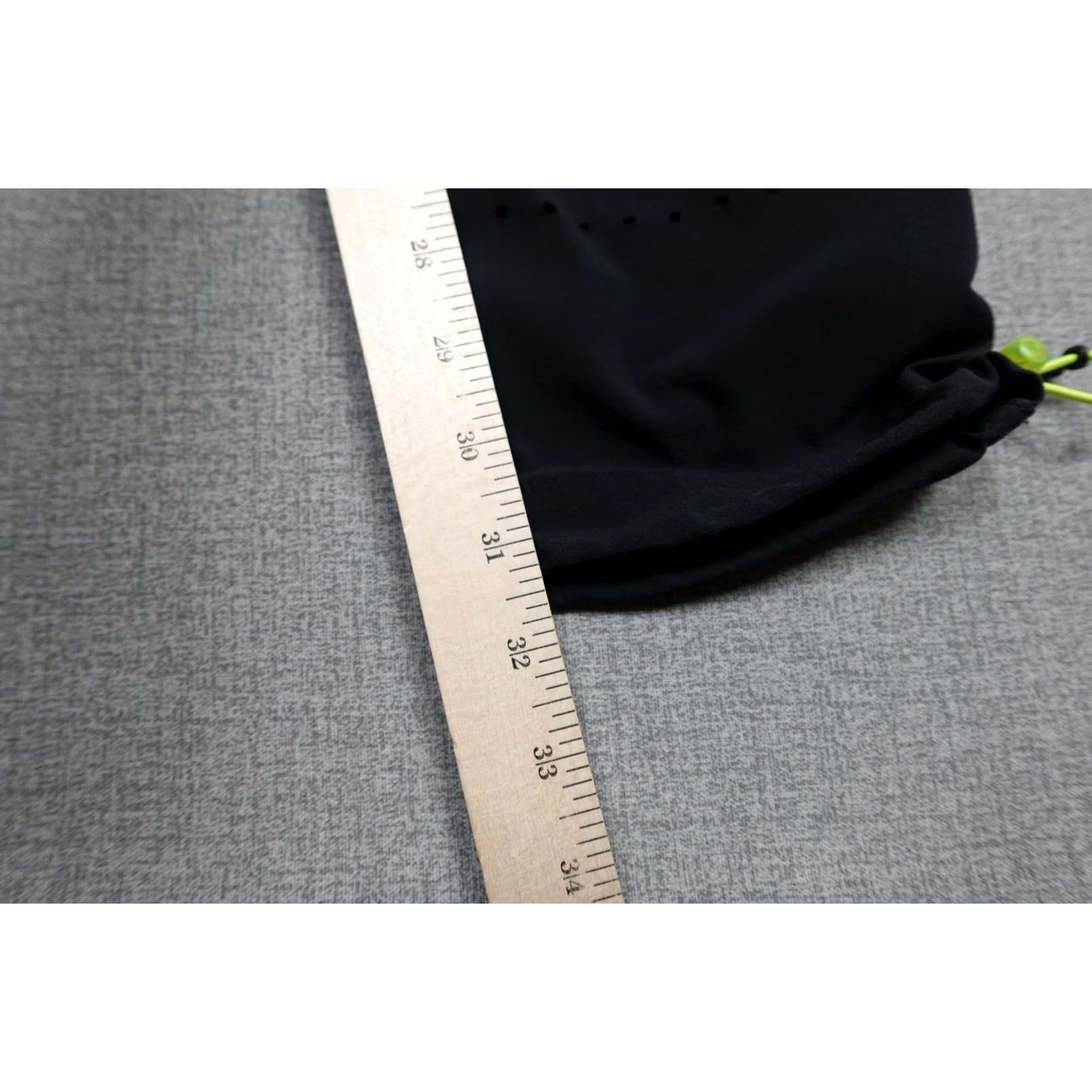 Under Armour Under Armour HeatGear Track Pants Mens Small Black Ventilated Zip Pocket Running Size US 29 - 5 Thumbnail