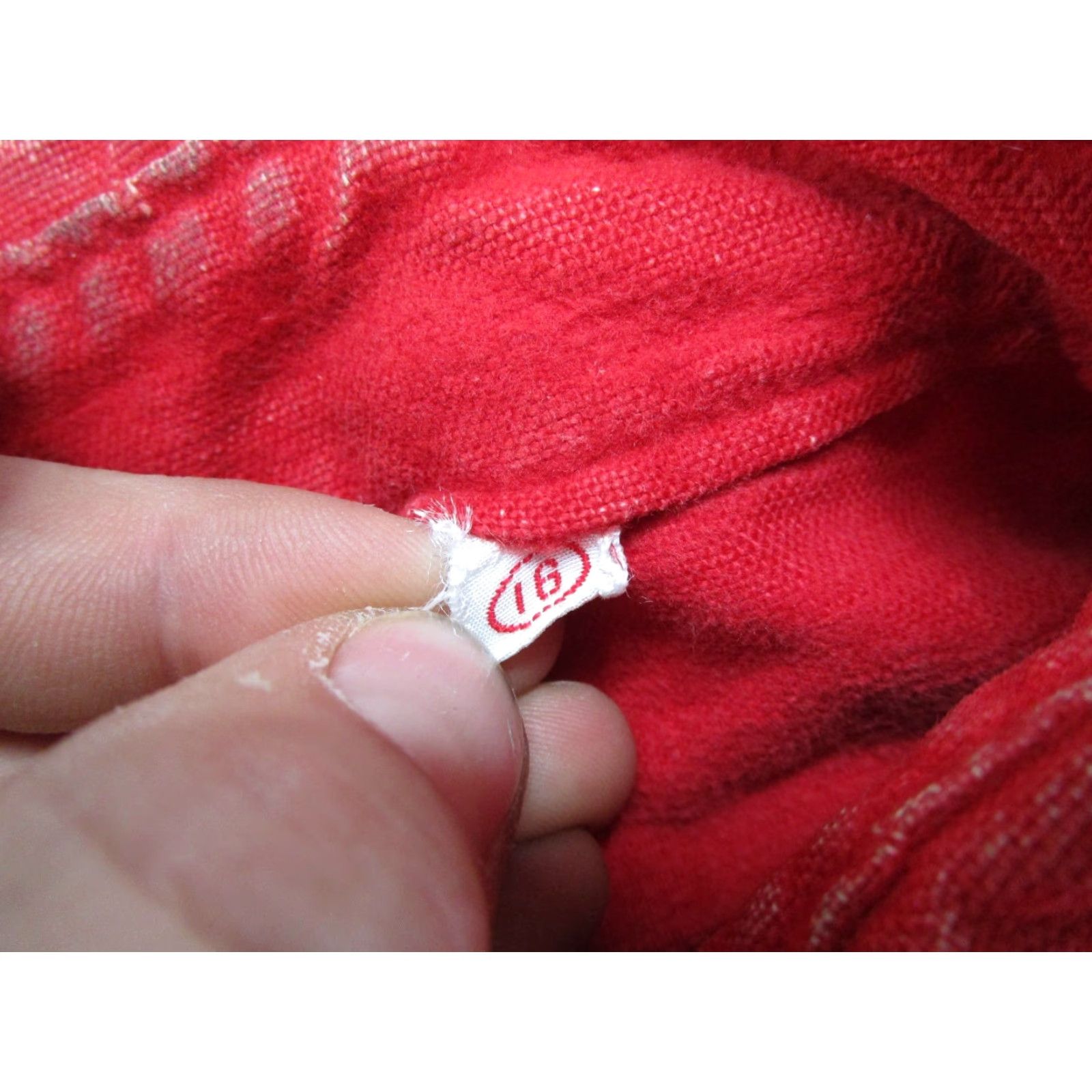 Vintage VINTAGE Woolrich Shirt Mens 16 Red Button Up Flannel Heavyweight 90s 60s 70s Retro USA Casual Winter Fall Spring Mens Size US L / EU 52-54 / 3 - 3 Thumbnail
