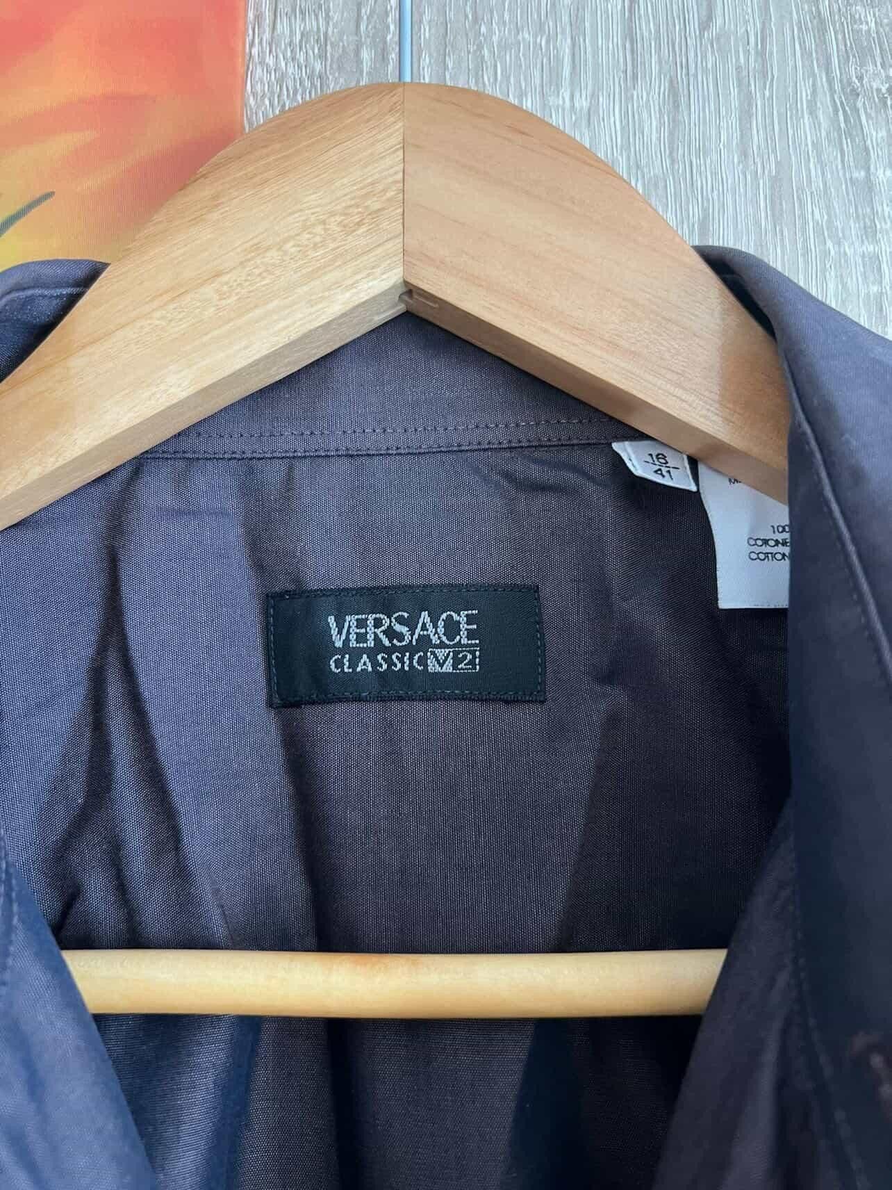 Versace Versace shirt button up 💥🔥 Size US L / EU 52-54 / 3 - 2 Thumbnail