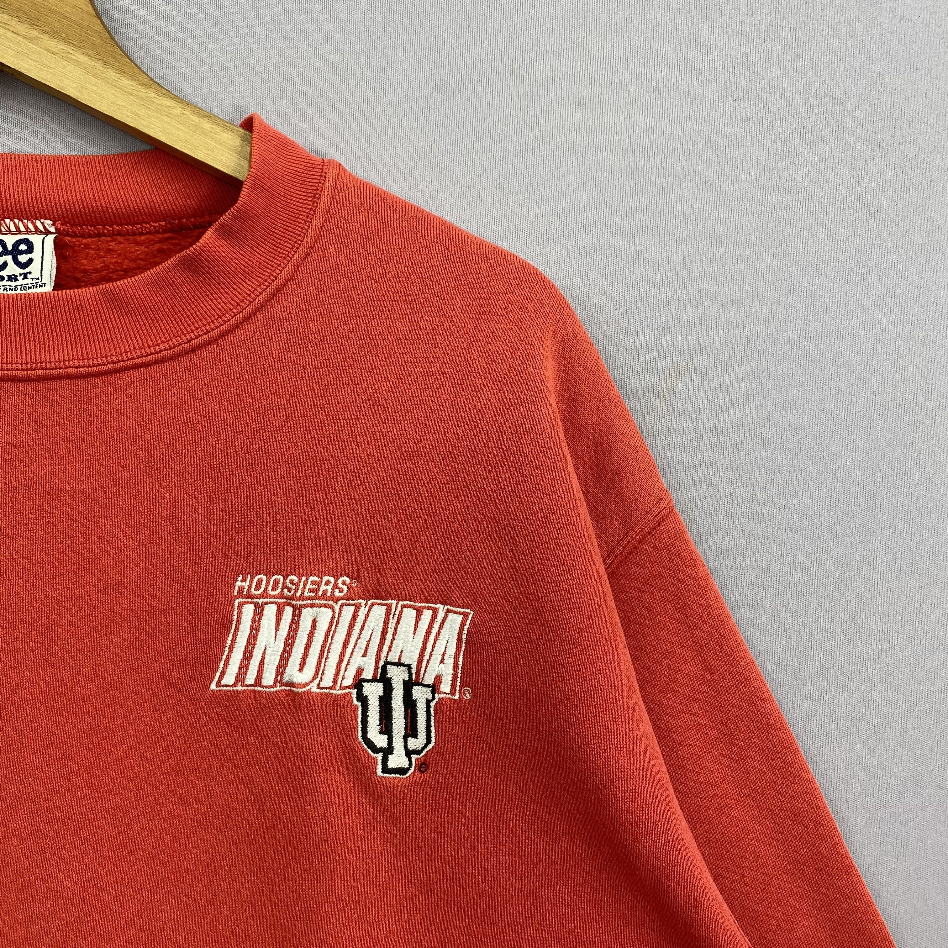 Vintage Vintage 90s NCAA Indiana Hoosiers Sweater Pullover Jumper Size US L / EU 52-54 / 3 - 3 Thumbnail