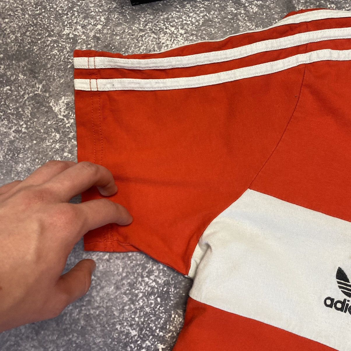 Adidas Vintage Adidas Manchester United 2015 Small Logo tee Size US L / EU 52-54 / 3 - 7 Thumbnail