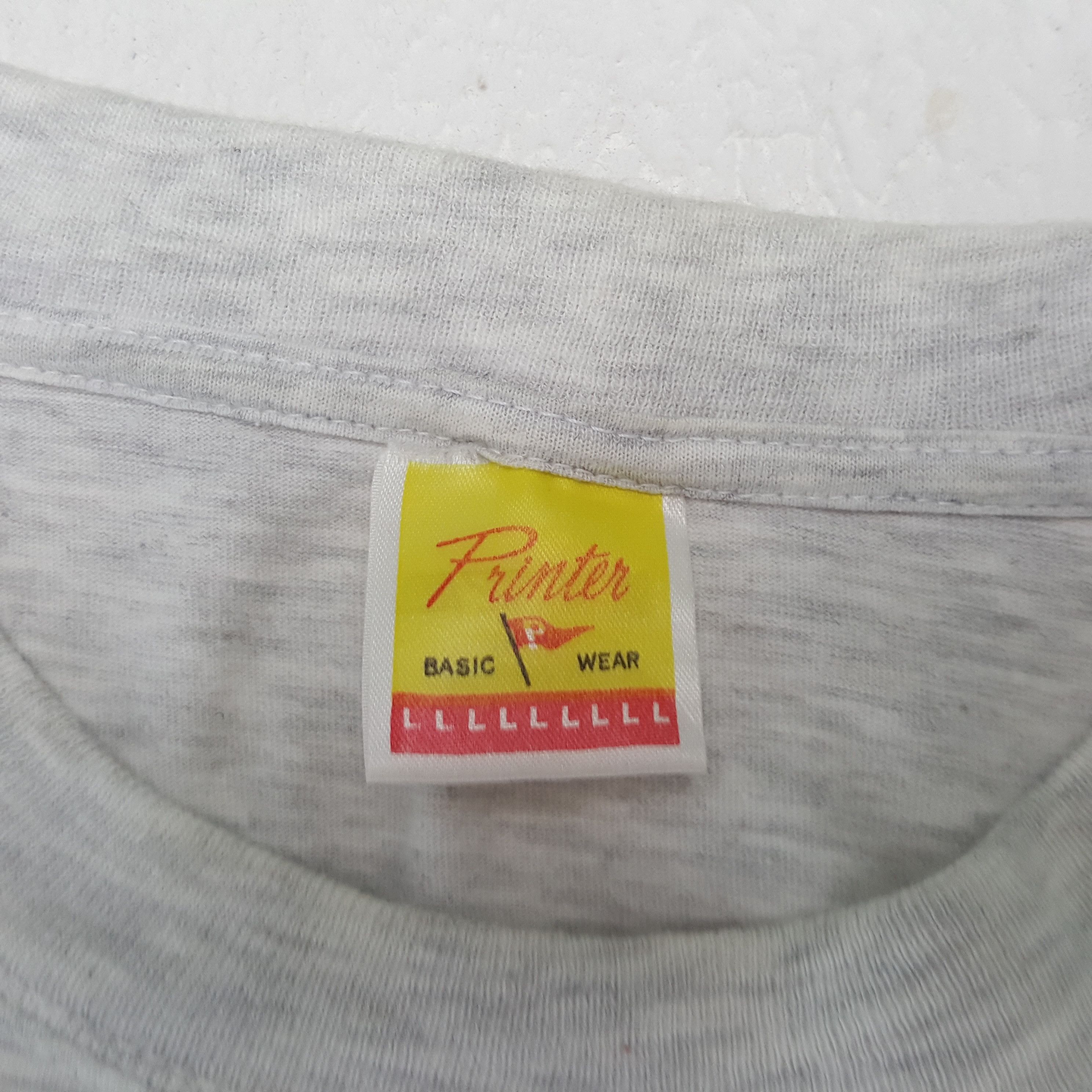 Vintage LUND UNIVERSITY Sweden Tshirt C285N70 Size US M / EU 48-50 / 2 - 4 Thumbnail