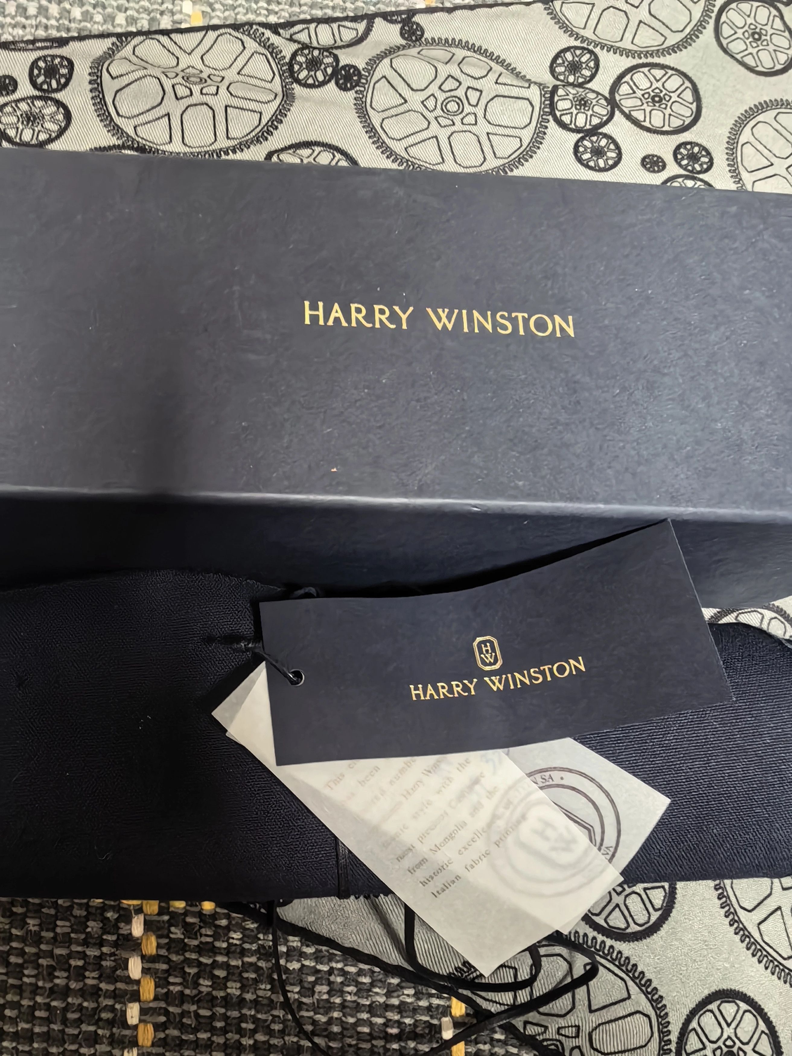 Harry Winston Harry Winston Women's 70% Cashmere 30% Silk New Scarf Size ONE SIZE - 3 Thumbnail