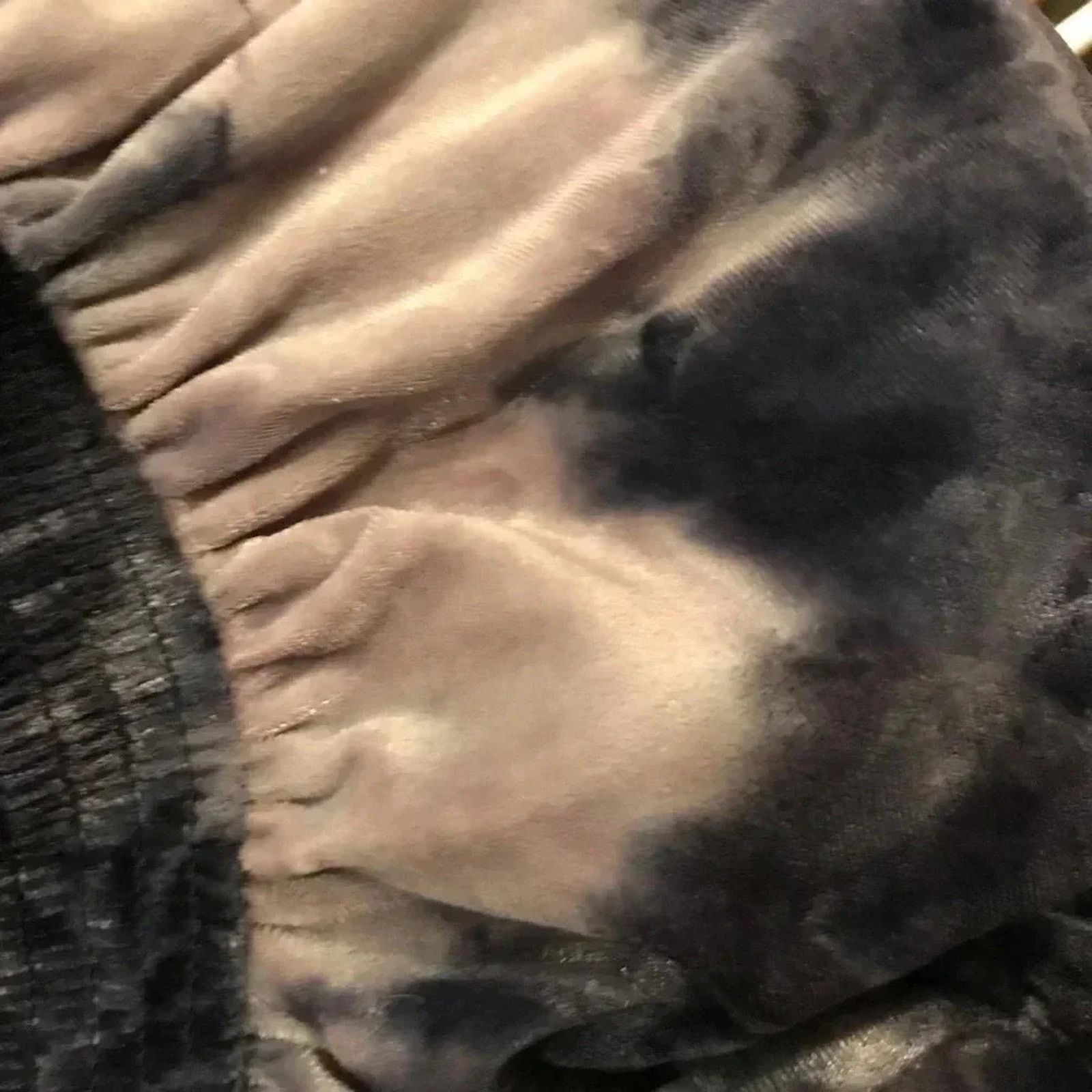 American Eagle Outfitters American Eagle Off Shoulder Top Tie Dye Velour Size S / US 4 / IT 40 - 6 Thumbnail