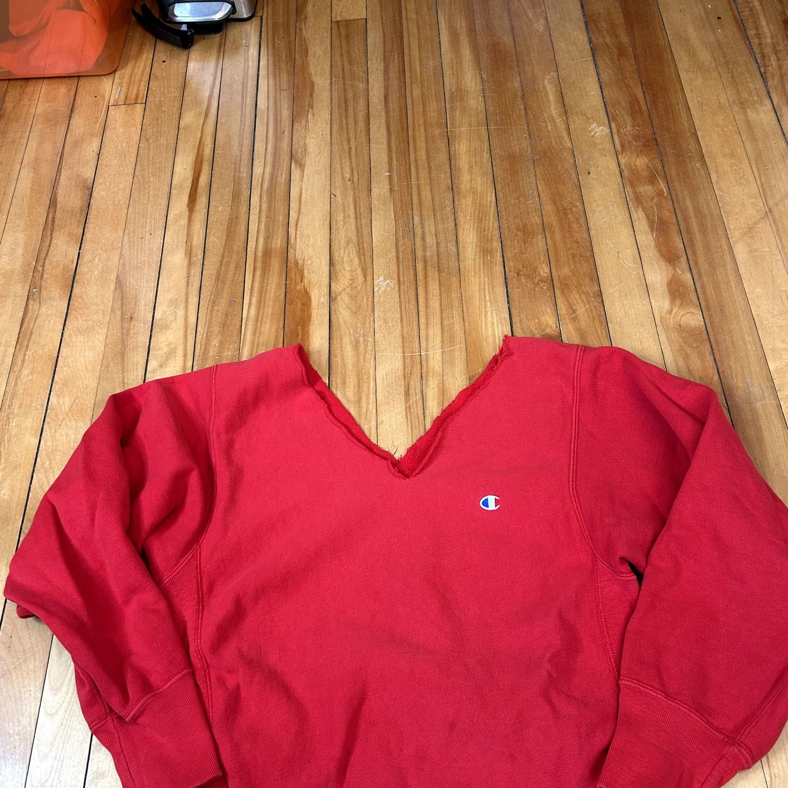 Champion Vintage 90s Champion Reverse Weave Red Hoodie Chopped Size US L / EU 52-54 / 3 - 2 Thumbnail