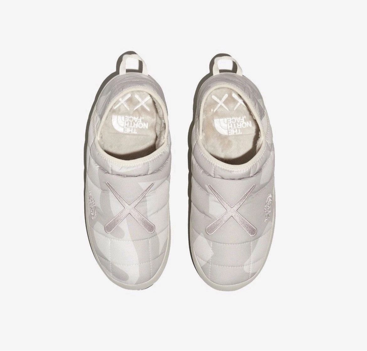 Kaws × The North Face The North Face x KAWS Mule Size US 9 / EU 42 - 6 Thumbnail